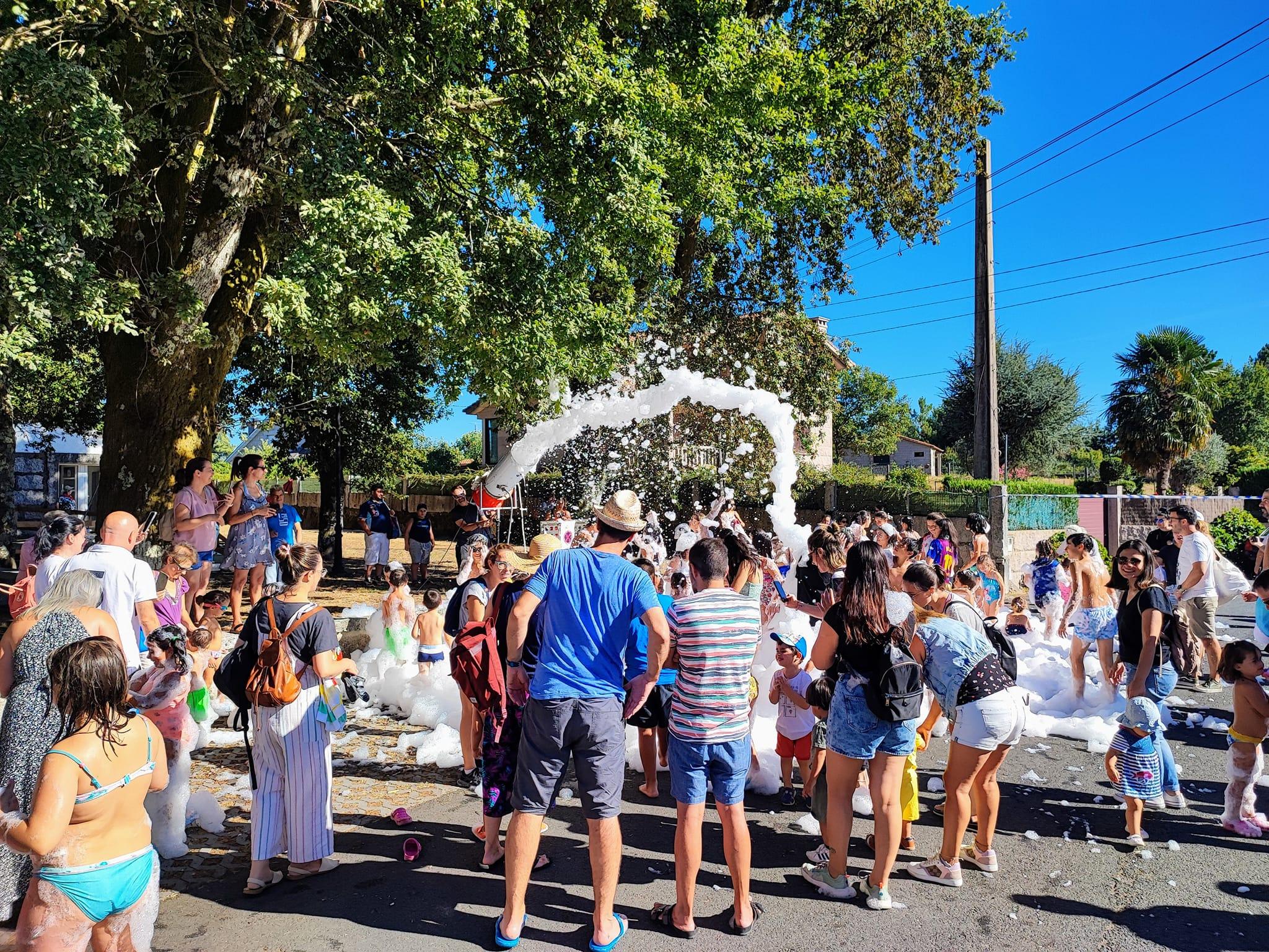 Festa da ESCUMA e INCHABLES na Sardiñada Popular do Cacharado