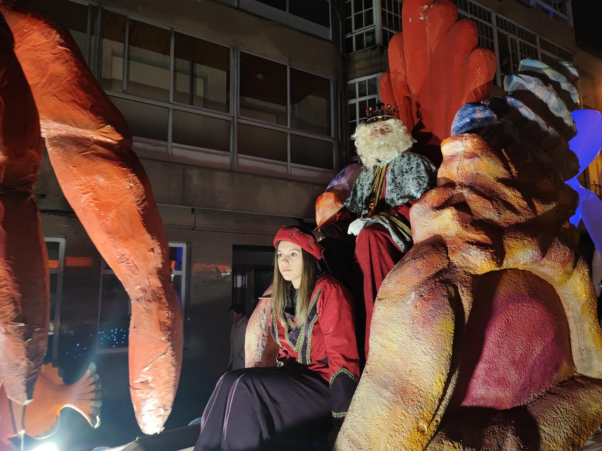 Cabalgata de Reis 2023. Imaxes do desfile polas rúas da Vila