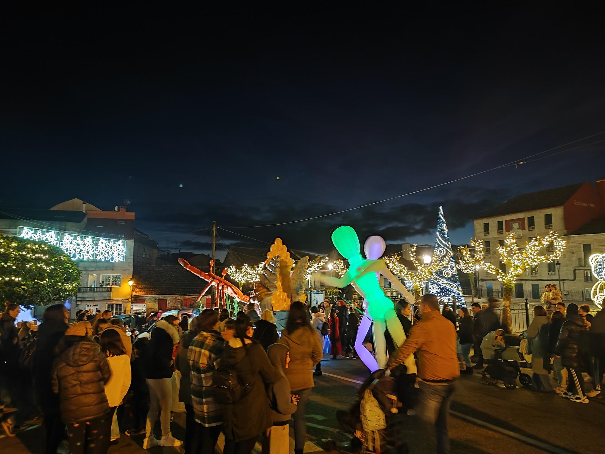Cabalgata de Reis 2023. Imaxes do desfile polas rúas da Vila