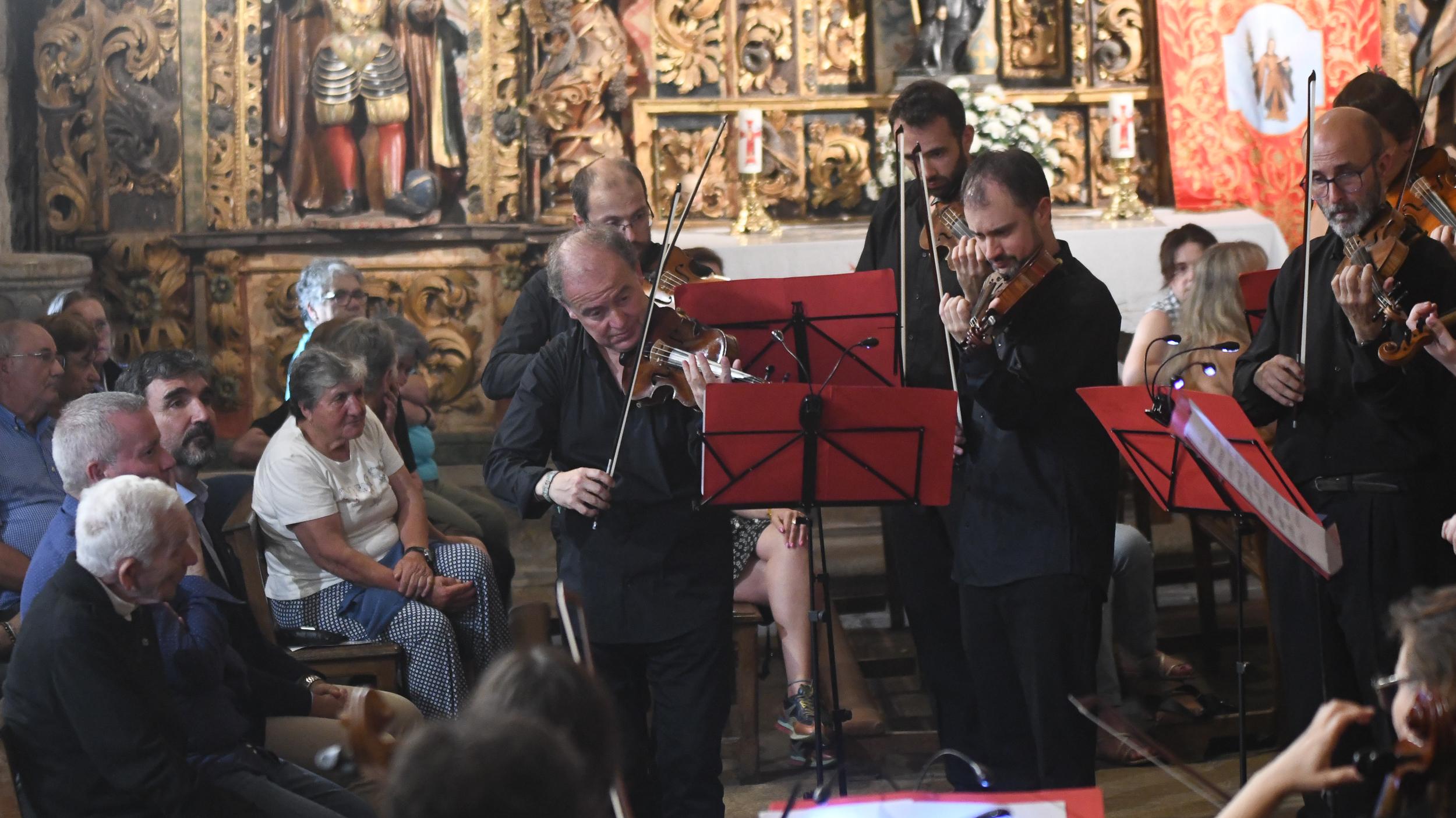 Éxito rotundo en Valeixe co concerto de música clásica celebrado o 21 de xuño a cargo da Orquestra de Cámara Galega, no marco do 40 Aniversario de REDEIA