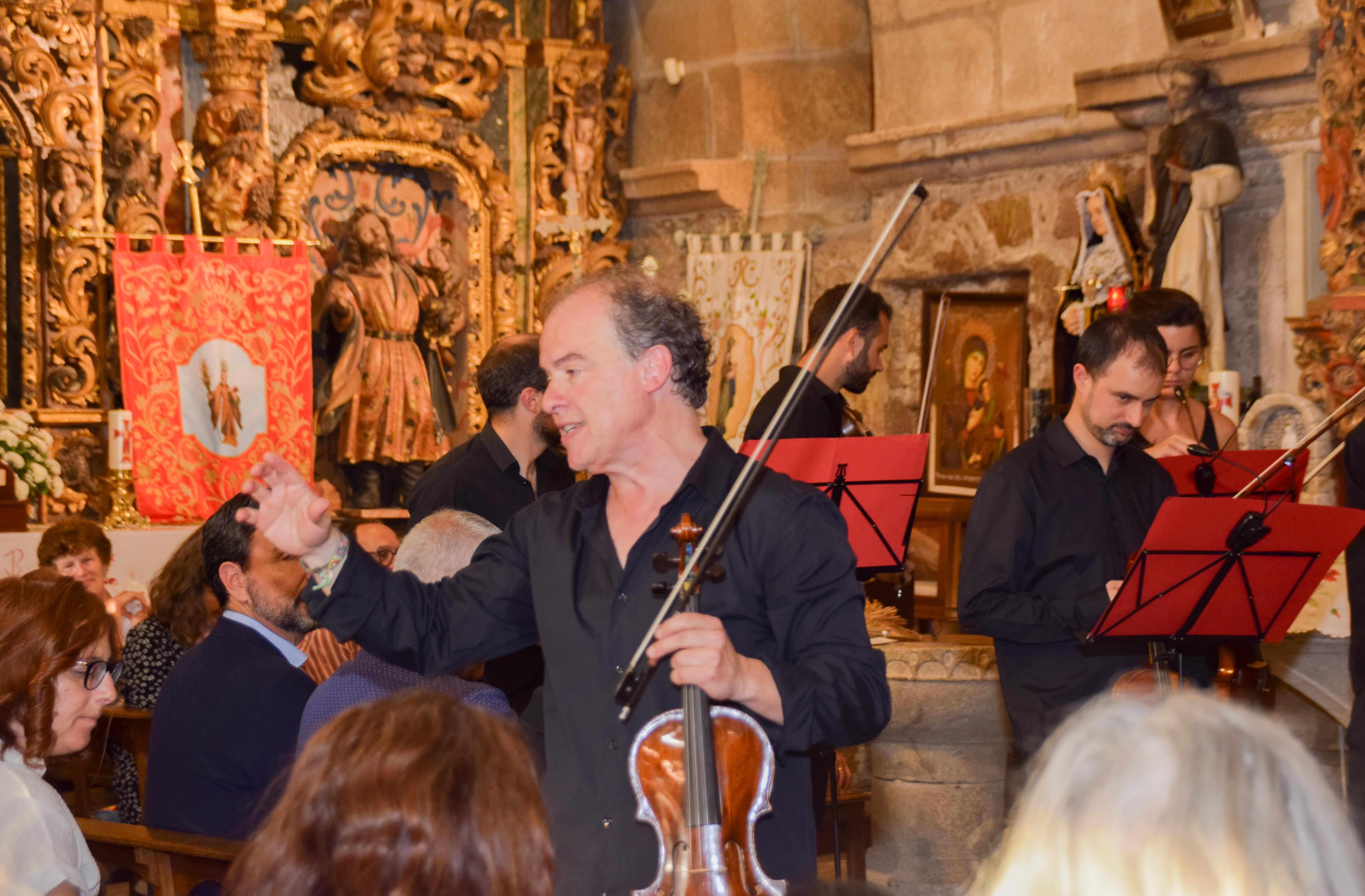 Éxito rotundo en Valeixe co concerto de música clásica celebrado o 21 de xuño a cargo da Orquestra de Cámara Galega, no marco do 40 Aniversario de REDEIA