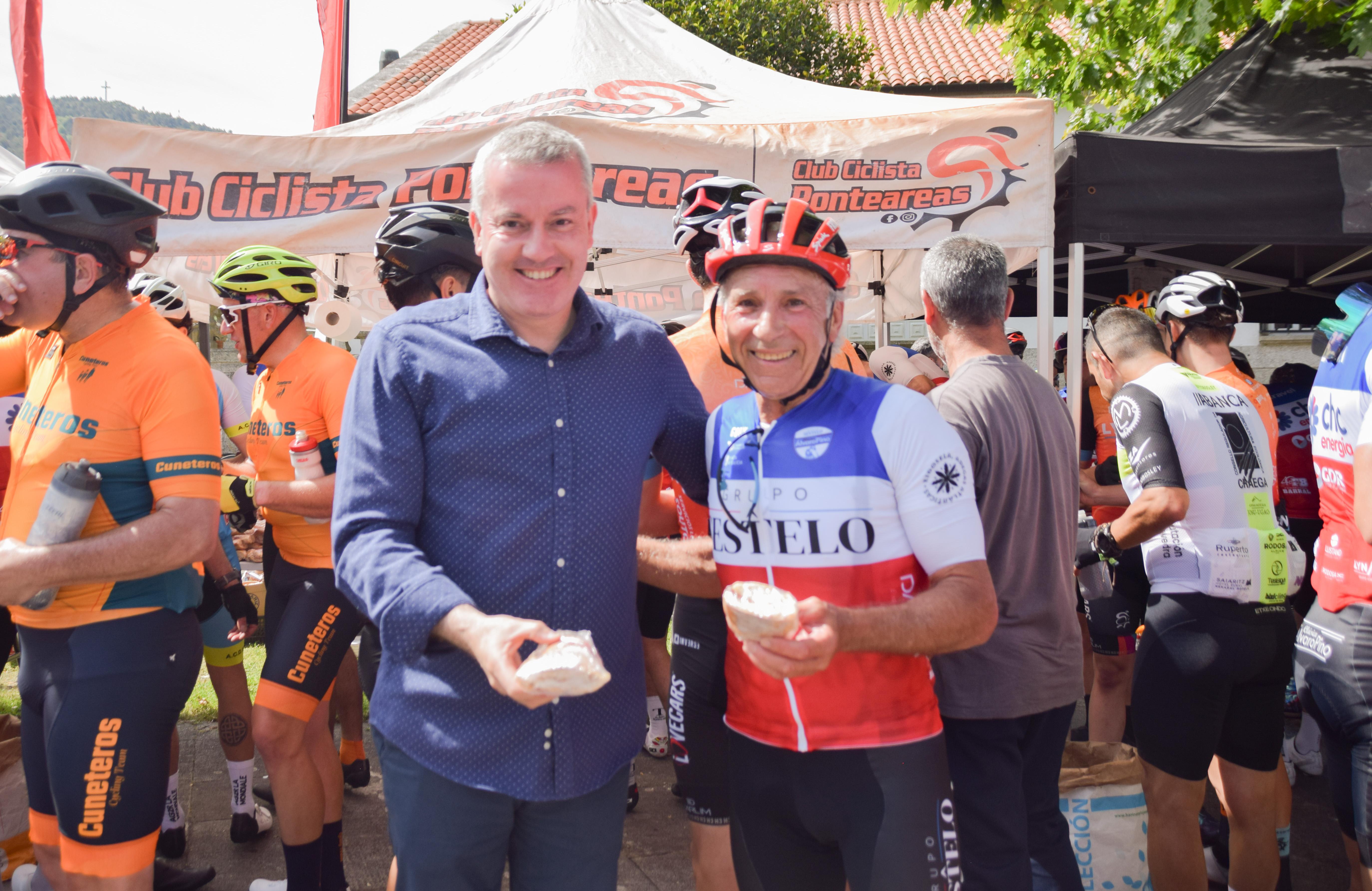 A Franqueira recibiu este 25 de maio a máis de 500 ciclistas na 10ª edición da «Sestelo Clásica Álvaro Pino»