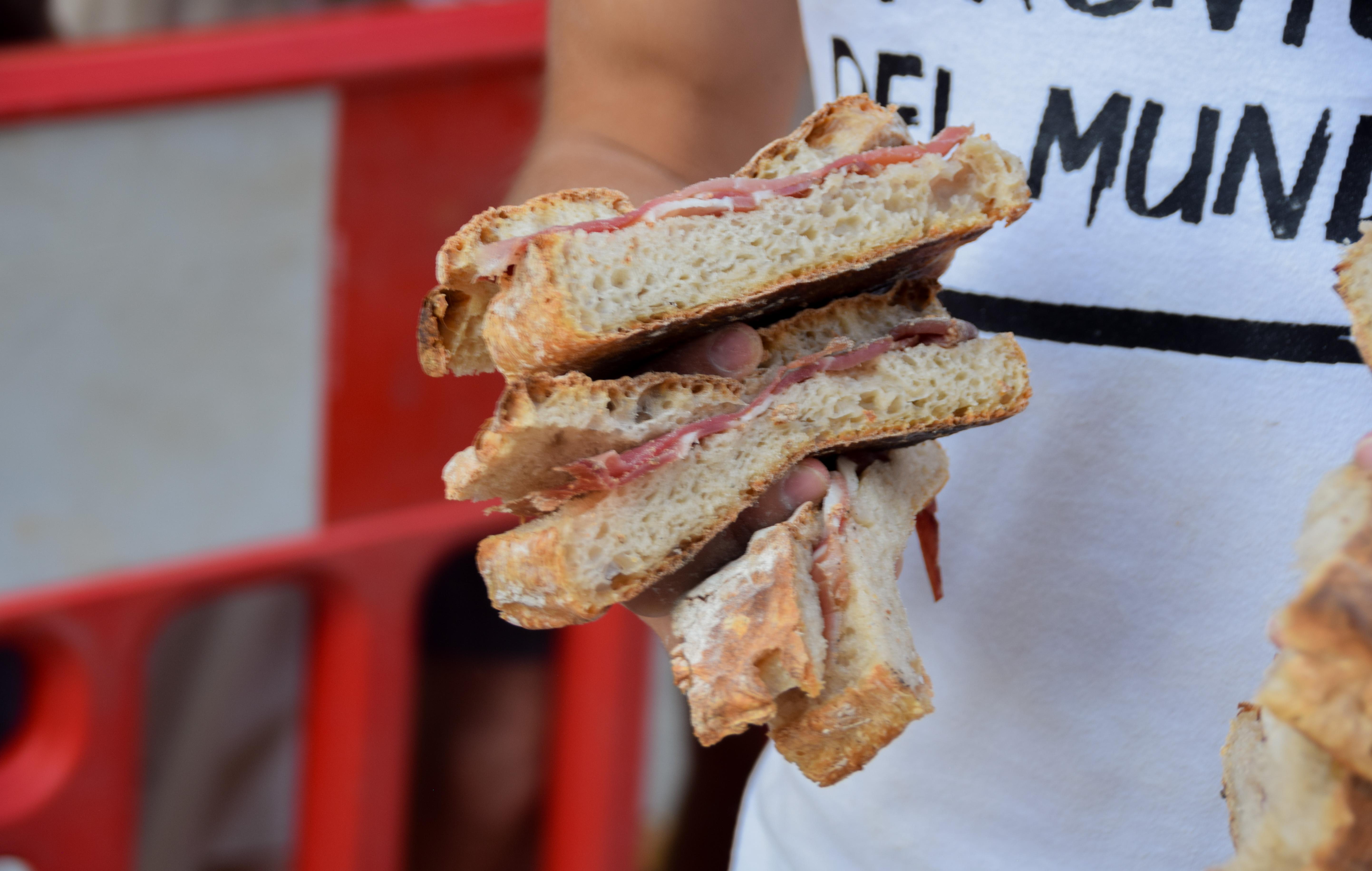 Obradoiro de pan e de preparación do «Bocata de xamón xigante» para toda a familia
