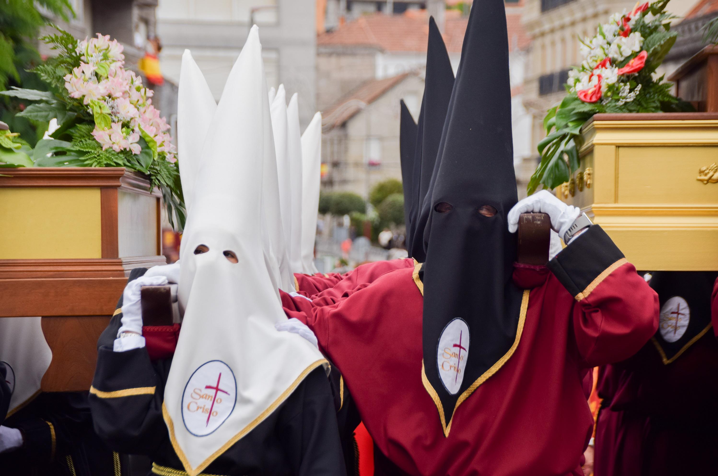 A Cañiza celebrou con devoción a festividade na honra do Santísimo Cristo da Agonía