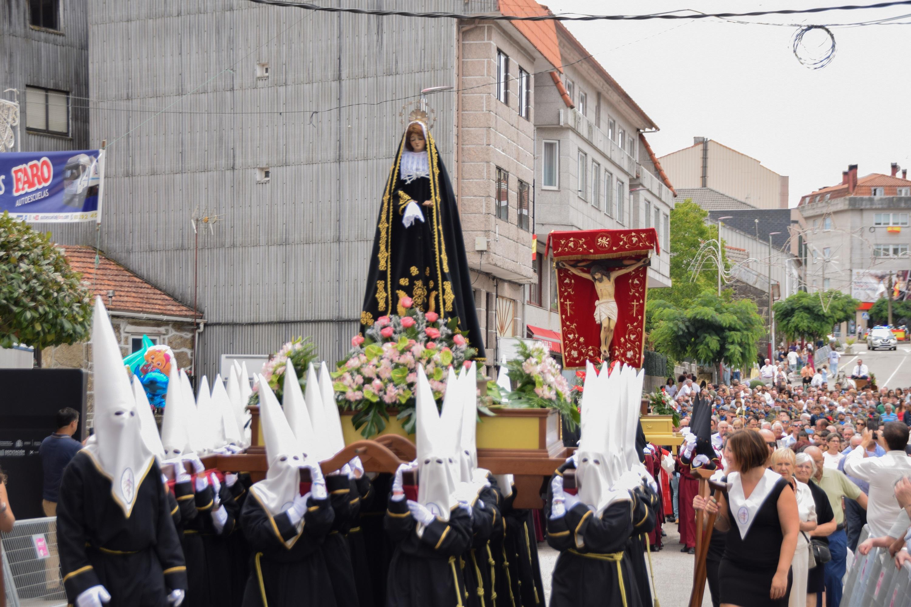 A Cañiza celebrou con devoción a festividade na honra do Santísimo Cristo da Agonía
