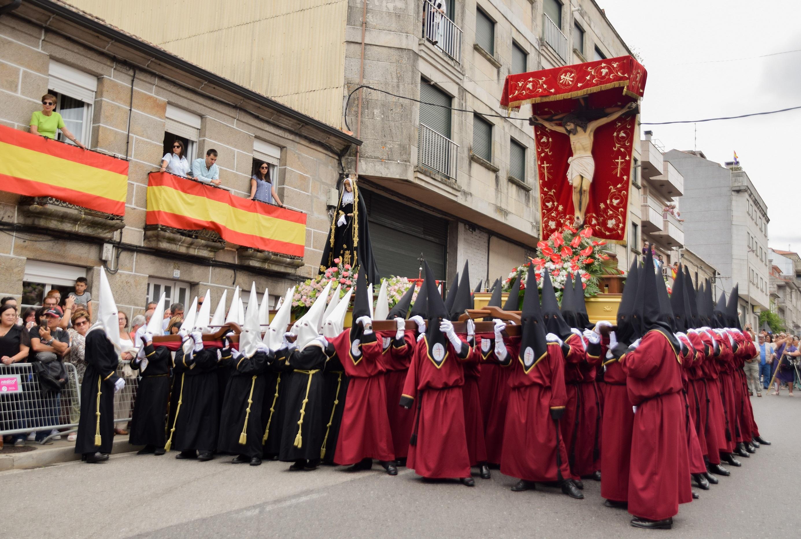 A Cañiza celebrou con devoción a festividade na honra do Santísimo Cristo da Agonía
