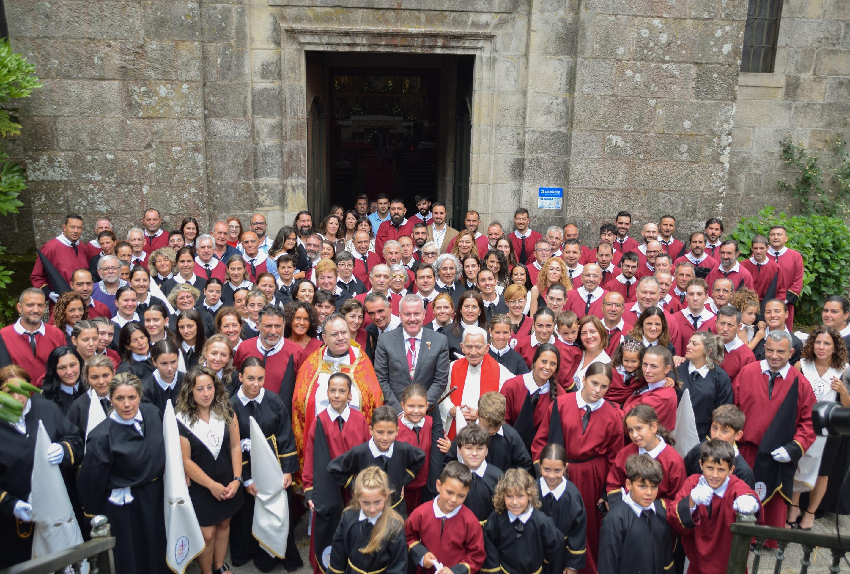 A Cañiza celebrou con devoción a festividade na honra do Santísimo Cristo da Agonía