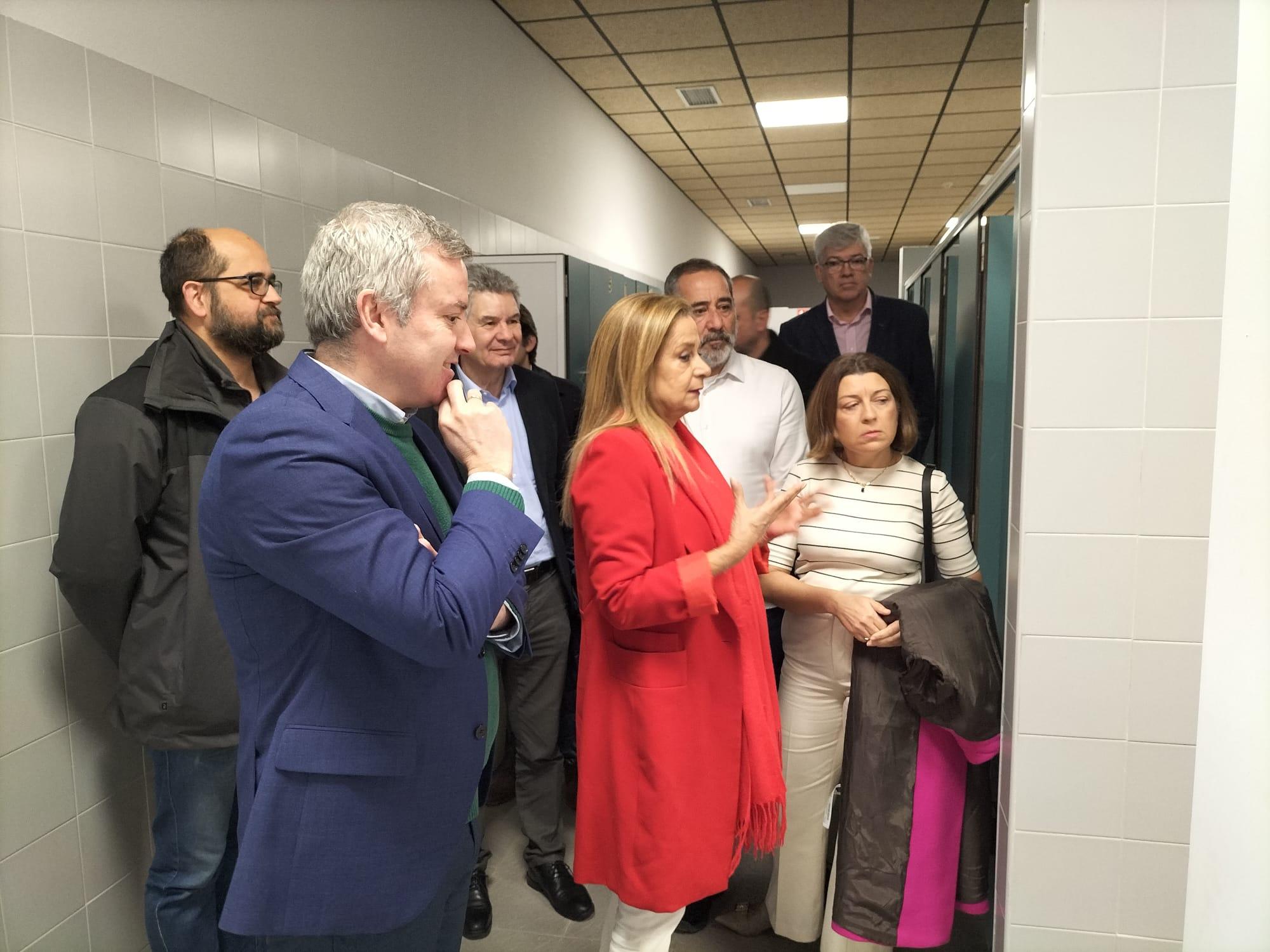 A Presidenta da Deputación Carmela Silva inaugurou hoxe as obras de reforma da piscina climatizada