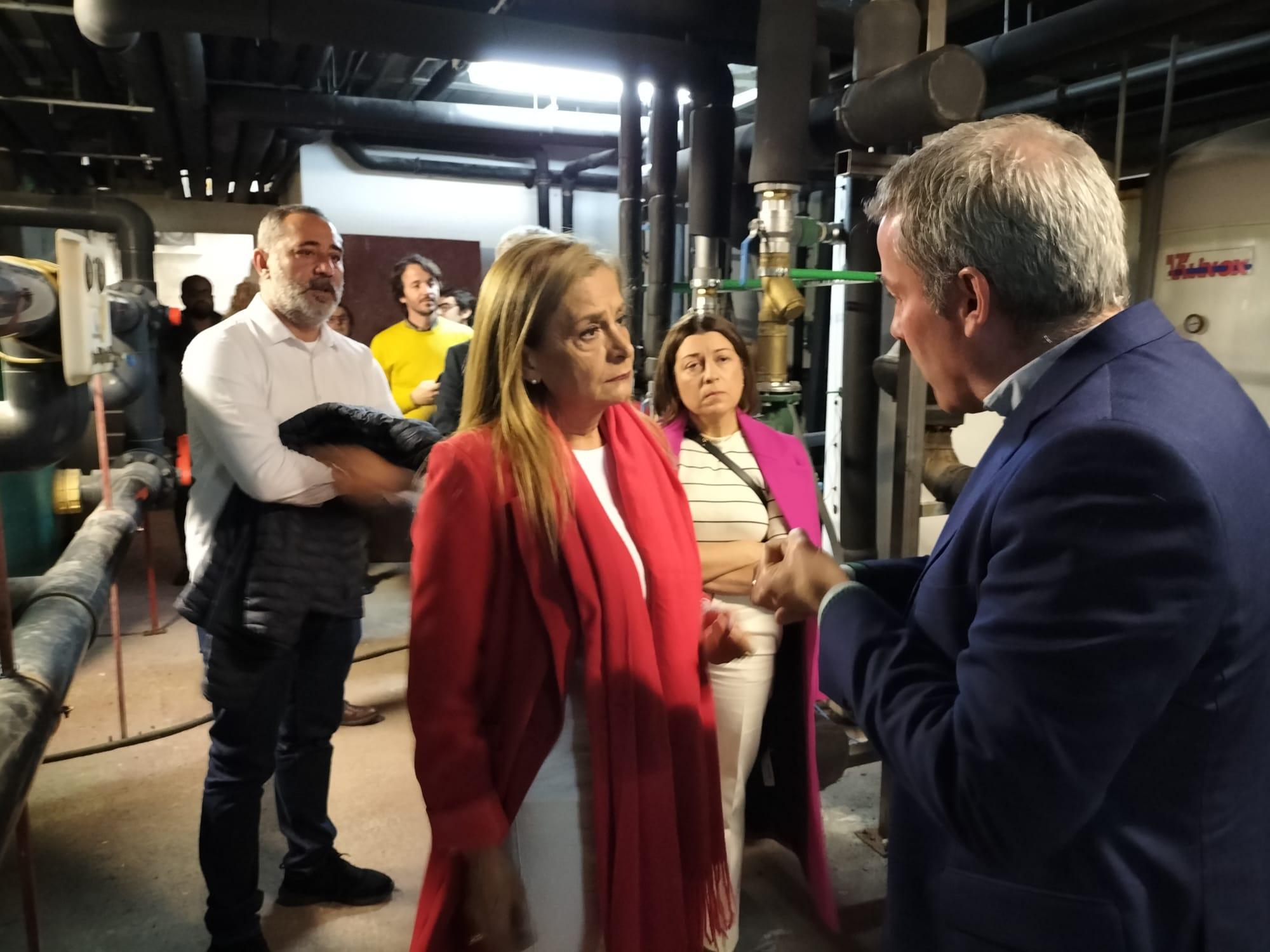 A Presidenta da Deputación Carmela Silva inaugurou hoxe as obras de reforma da piscina climatizada