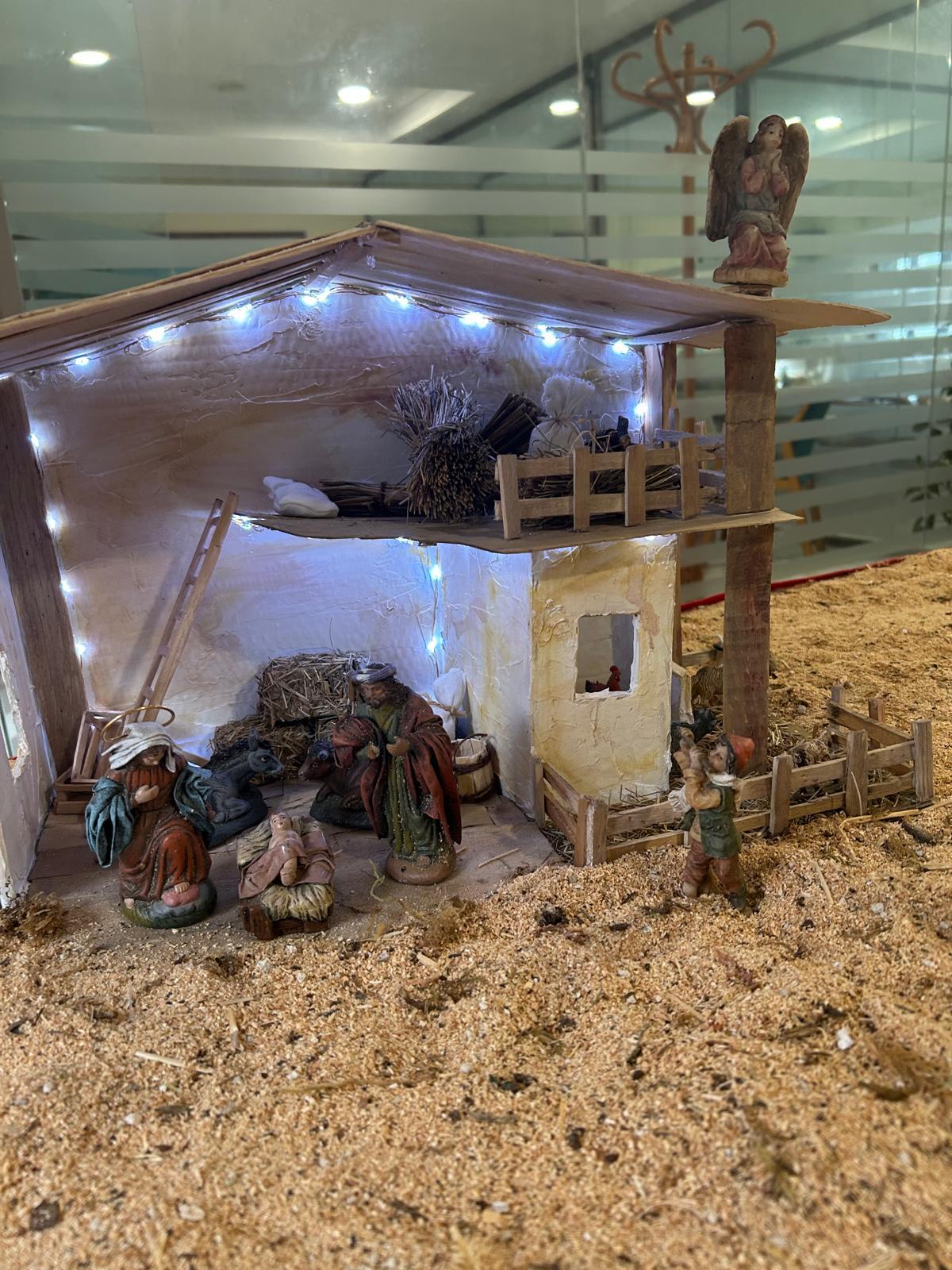 O Alcalde Luis Piña e Marta Mariño presentaron esta fin de semana o Belén de Nadal da Cañiza
