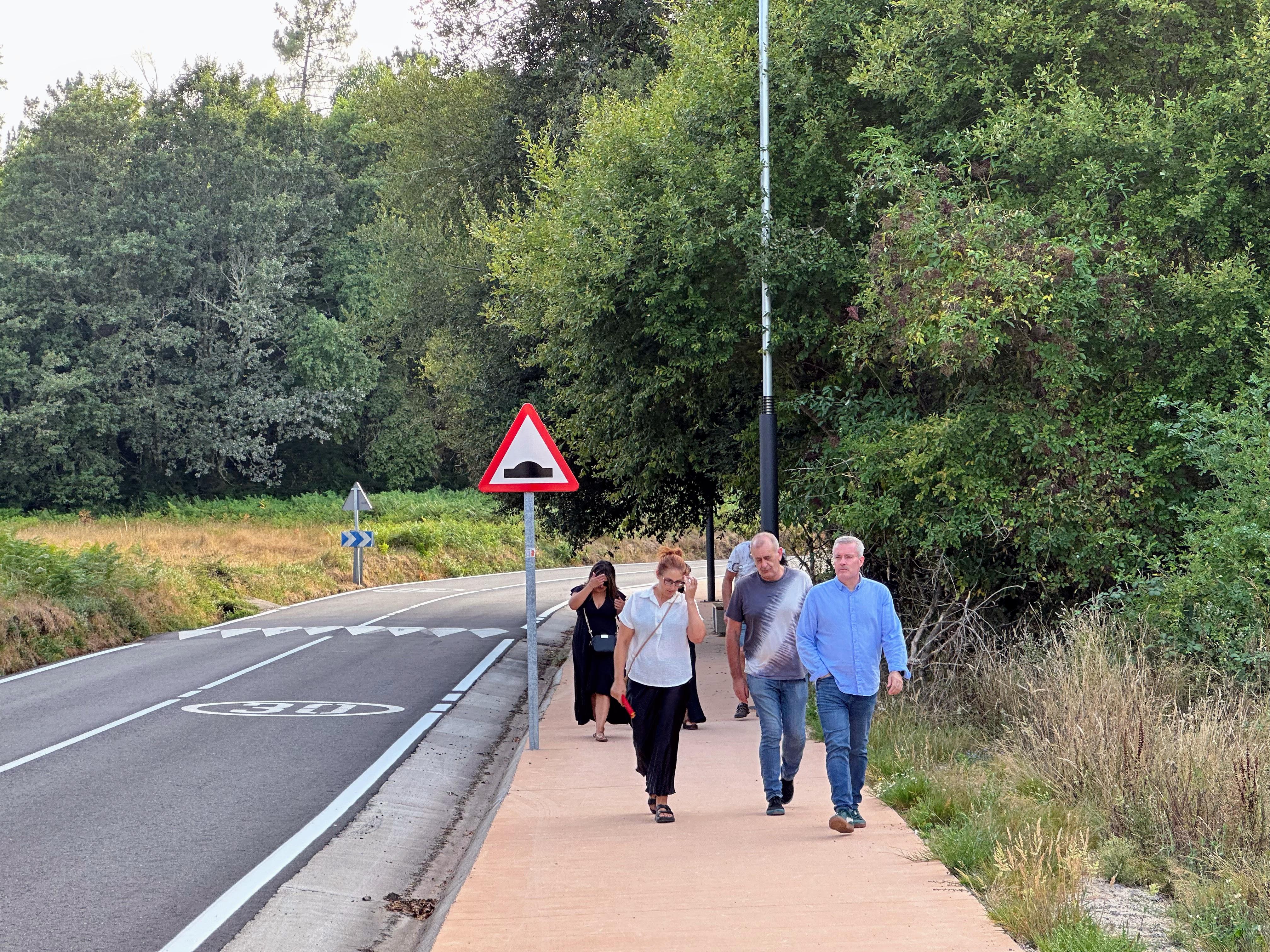 O Alcalde Luis Piña e os seus Concelleiros de Goberno visitan a Ponte das Achas e a súa contorna