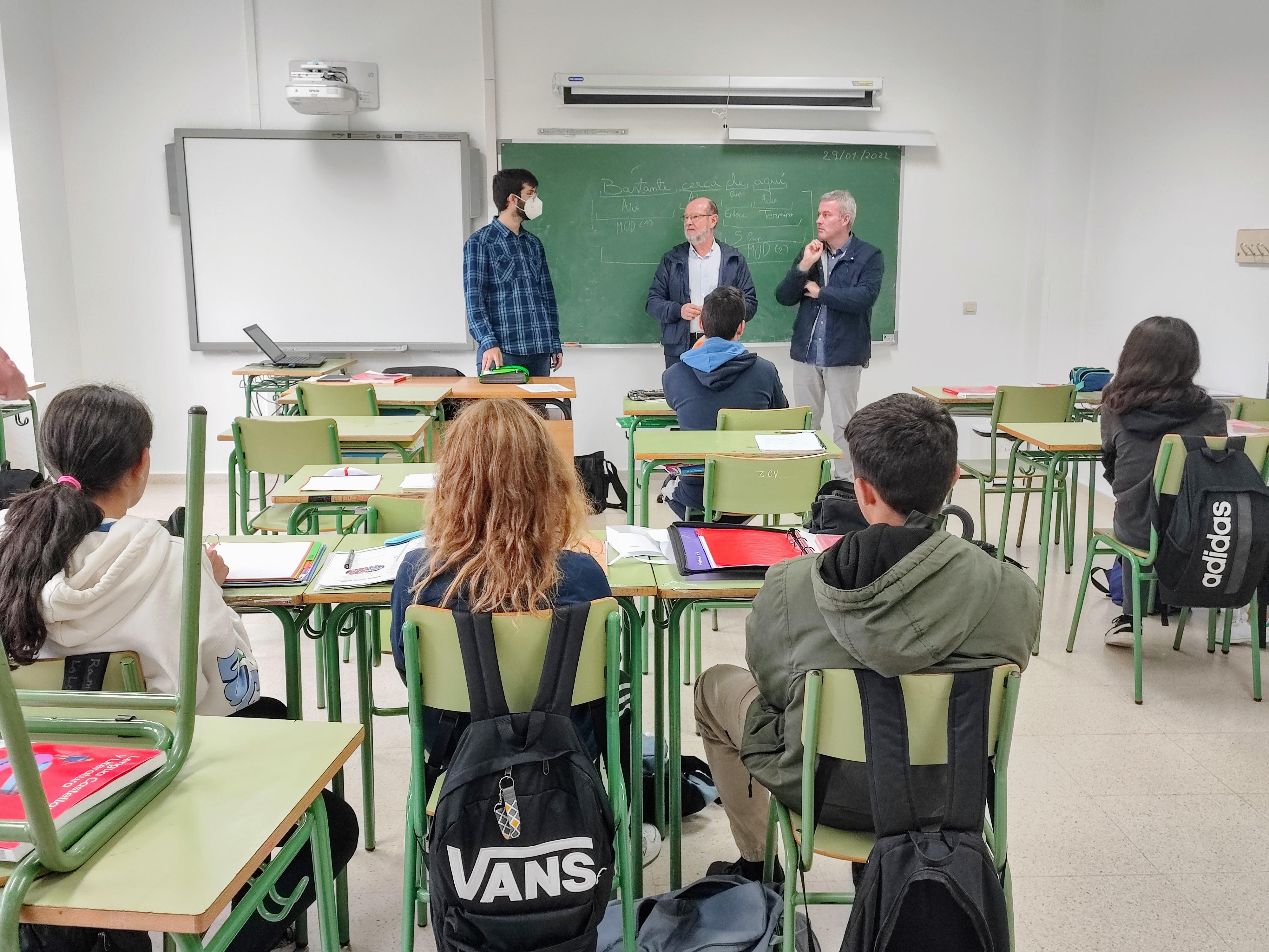 O Alcalde visita os centros escolares de Valeixe e A Cañiza con motivo do inicio do curso escolar 2022-2023