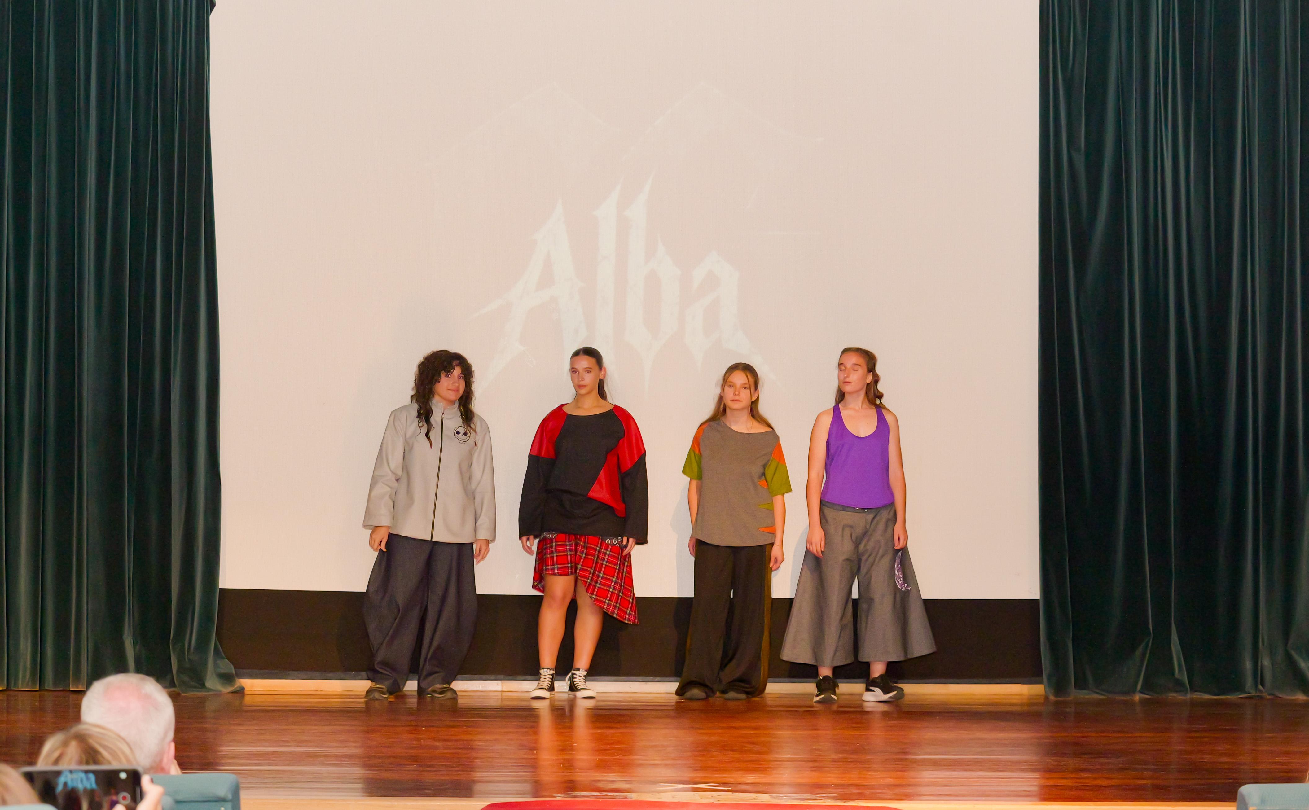 A Caniza celebrou a XI edición do Desfile de Moda «Curso de Deseño e Patronaxe de Cristóbal Vidal»