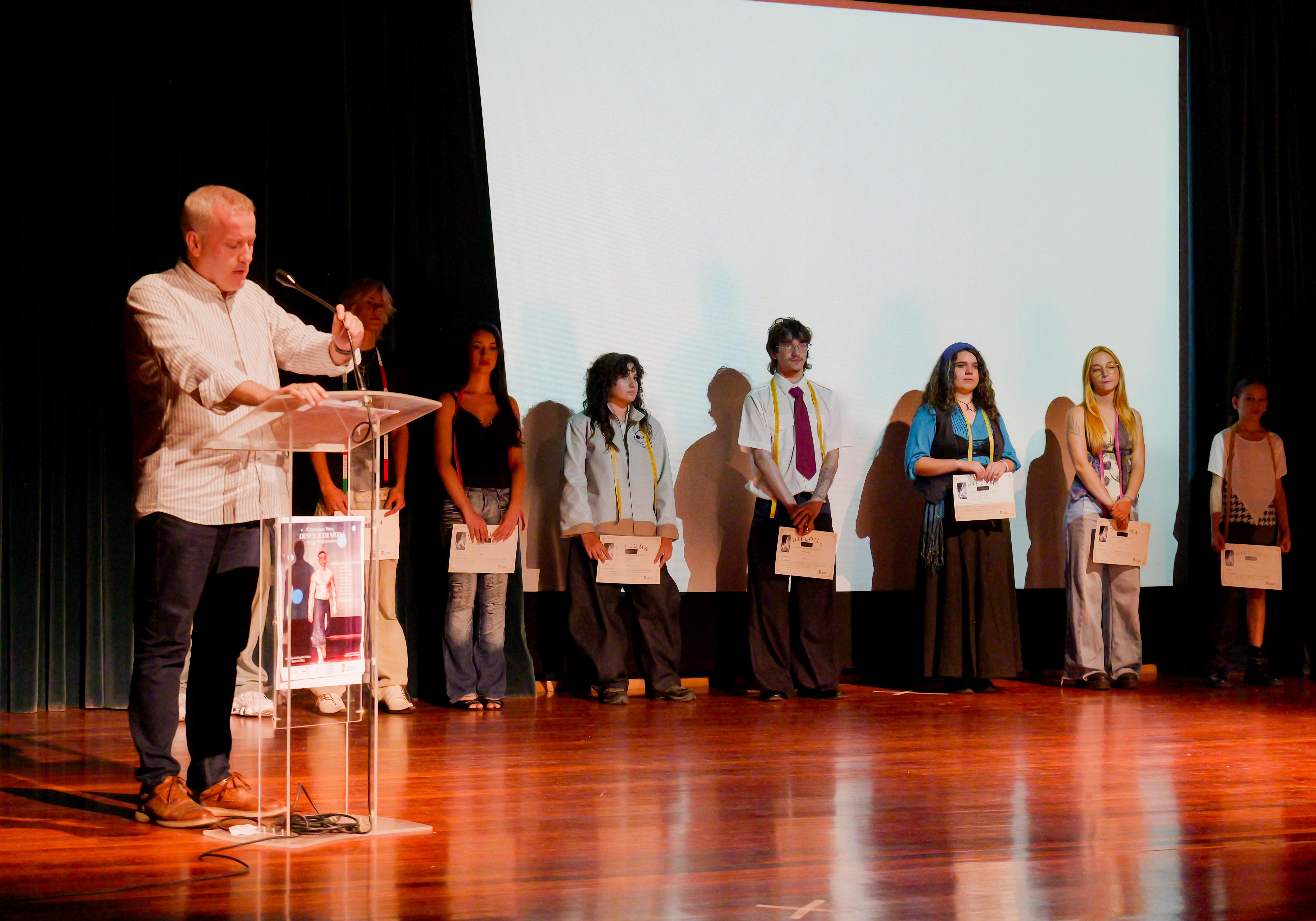 A Caniza celebrou a XI edición do Desfile de Moda «Curso de Deseño e Patronaxe de Cristóbal Vidal»