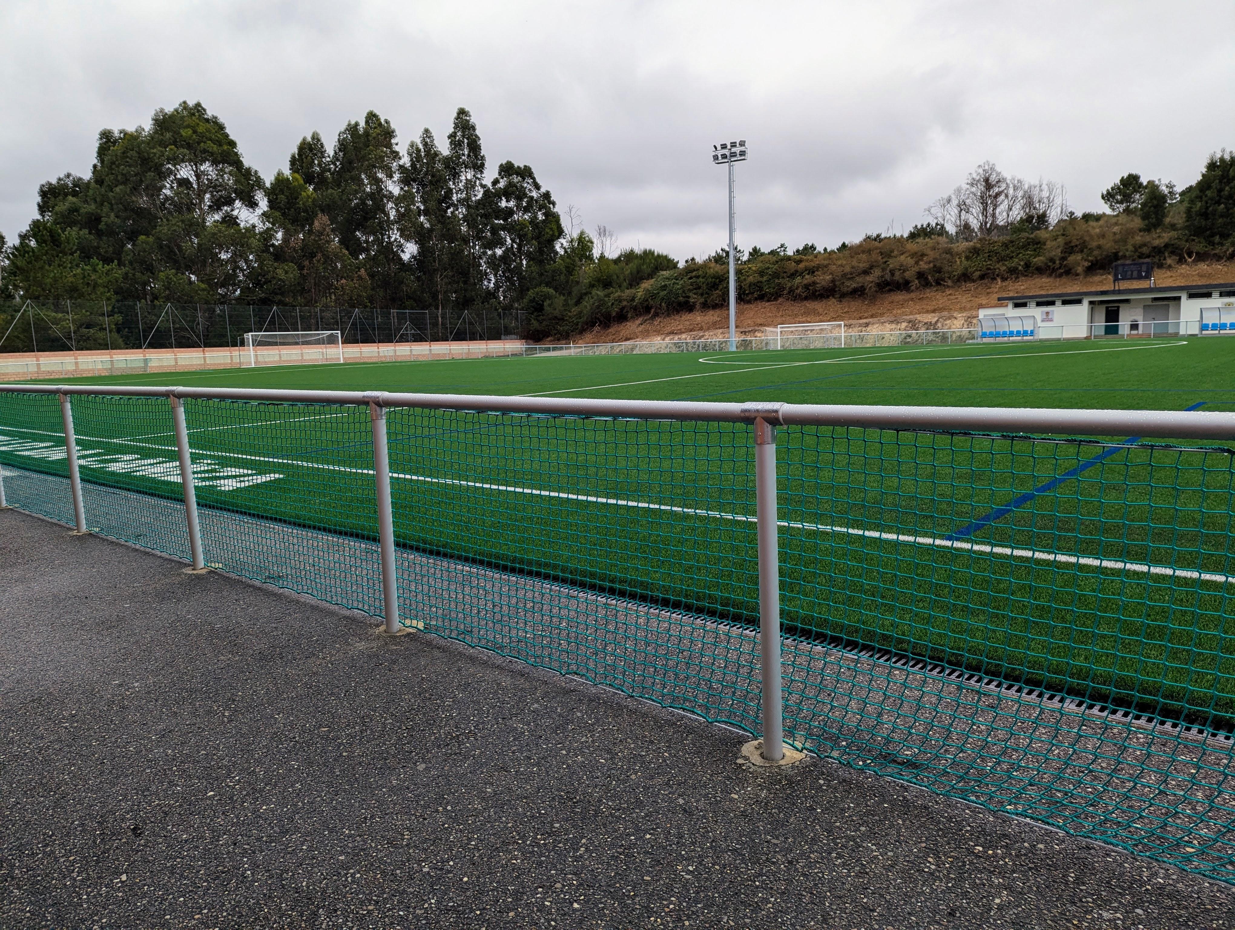 O Campo de Fútbol de Augas Férreas xa está a pleno rendemento tras un investimento de 602.421,61€