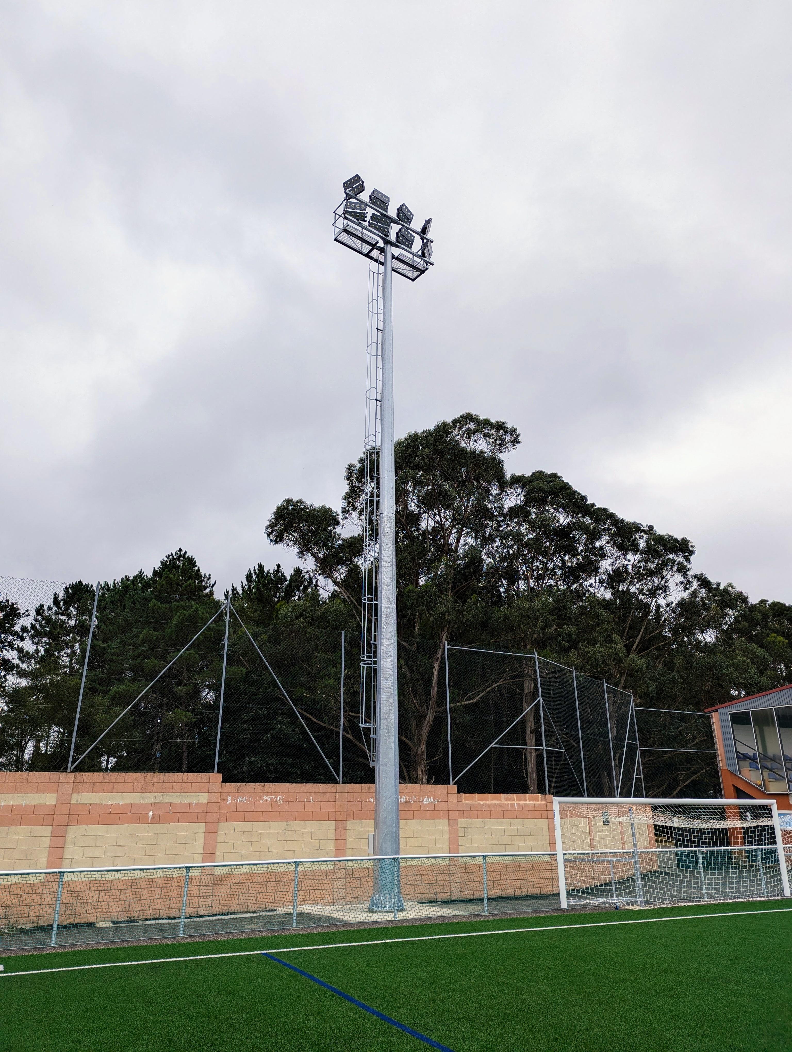 O Campo de Fútbol de Augas Férreas xa está a pleno rendemento tras un investimento de 602.421,61€
