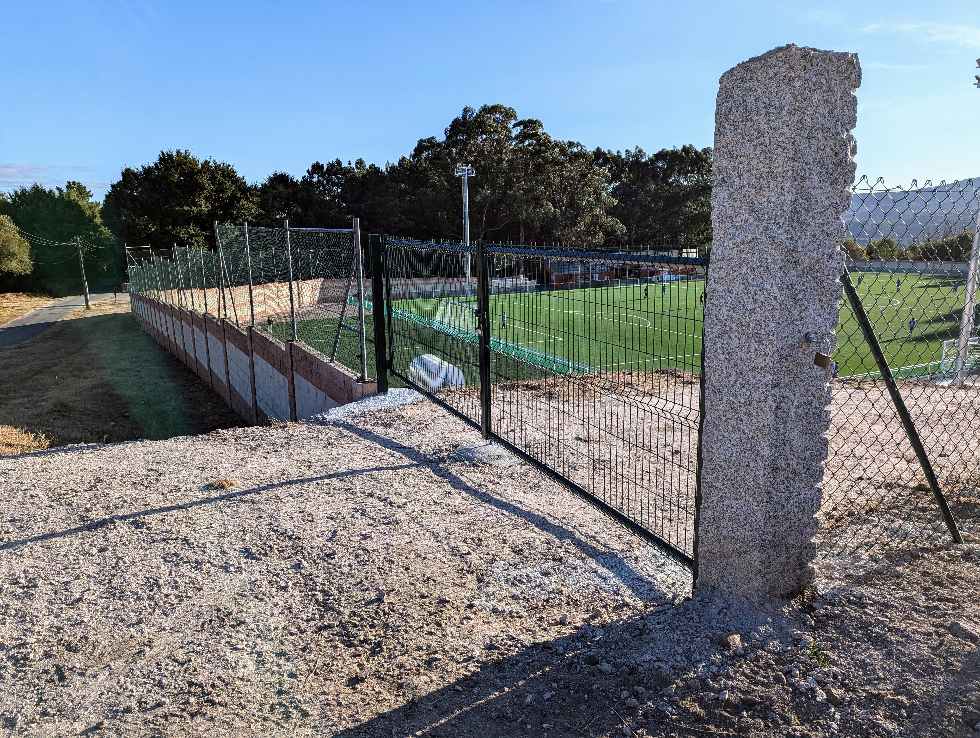 O Campo de Fútbol de Augas Férreas xa está a pleno rendemento tras un investimento de 602.421,61€