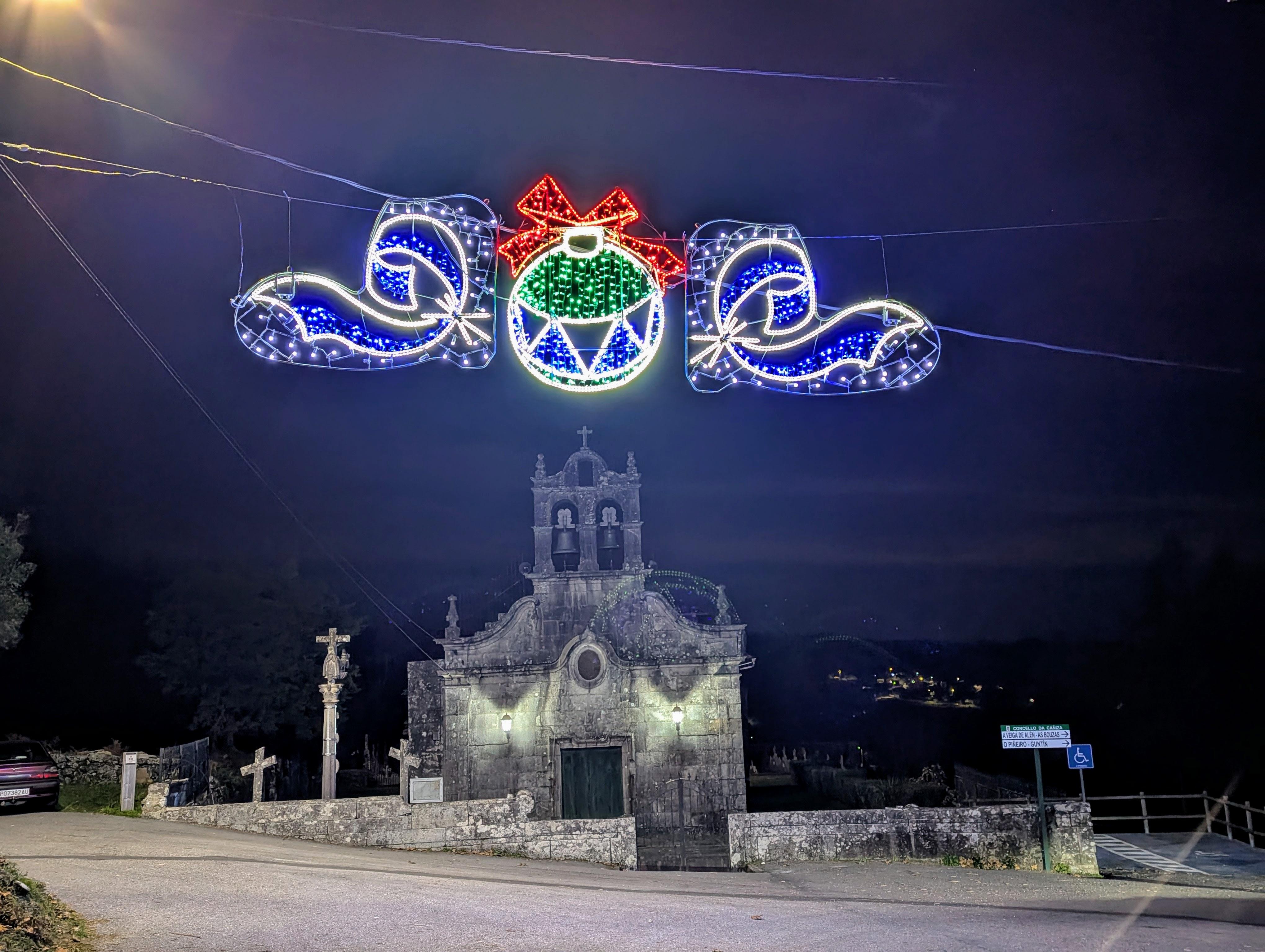 Presentamos a reportaxe das Luces da Cañiza neste Nadal 2024 & 2025