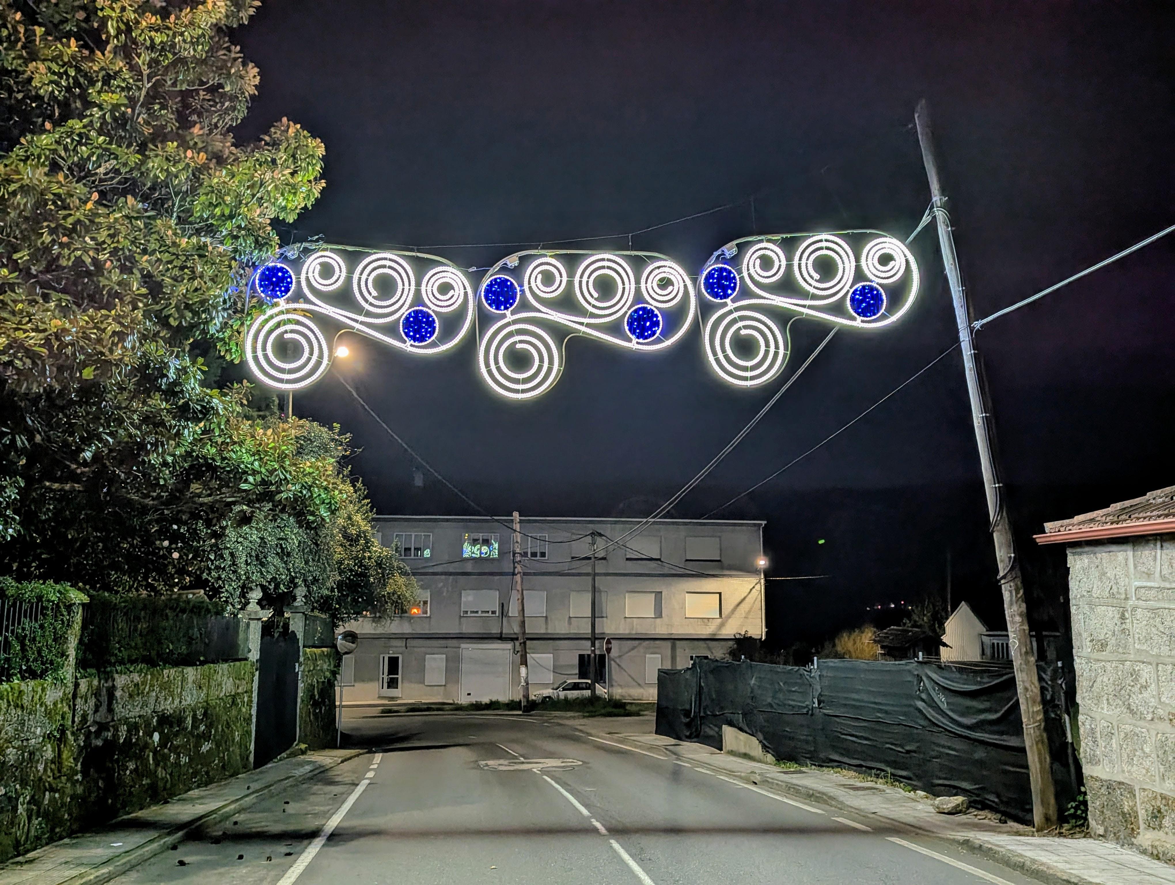 Presentamos a reportaxe das Luces da Cañiza neste Nadal 2024 & 2025