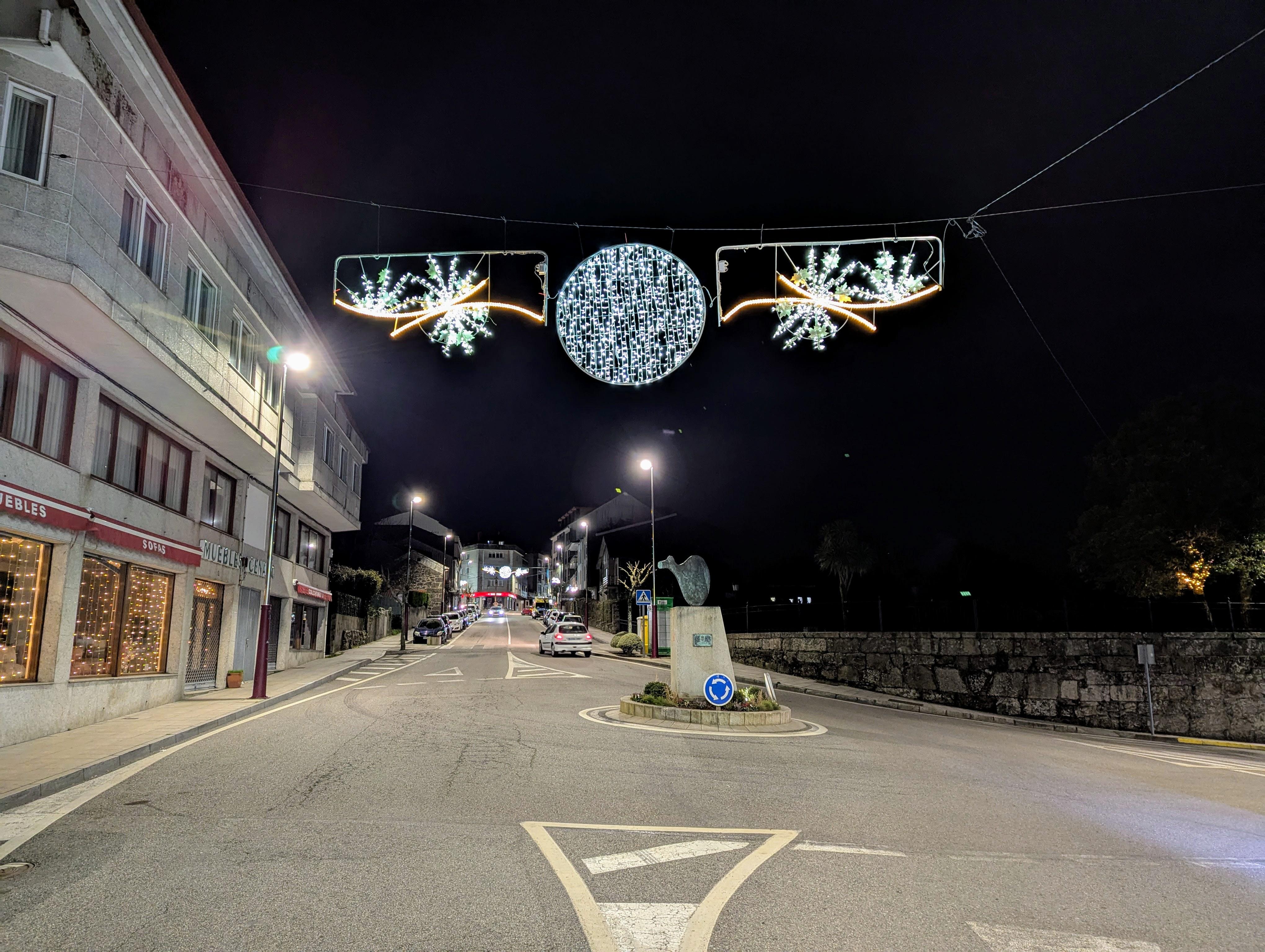 Presentamos a reportaxe das Luces da Cañiza neste Nadal 2024 & 2025