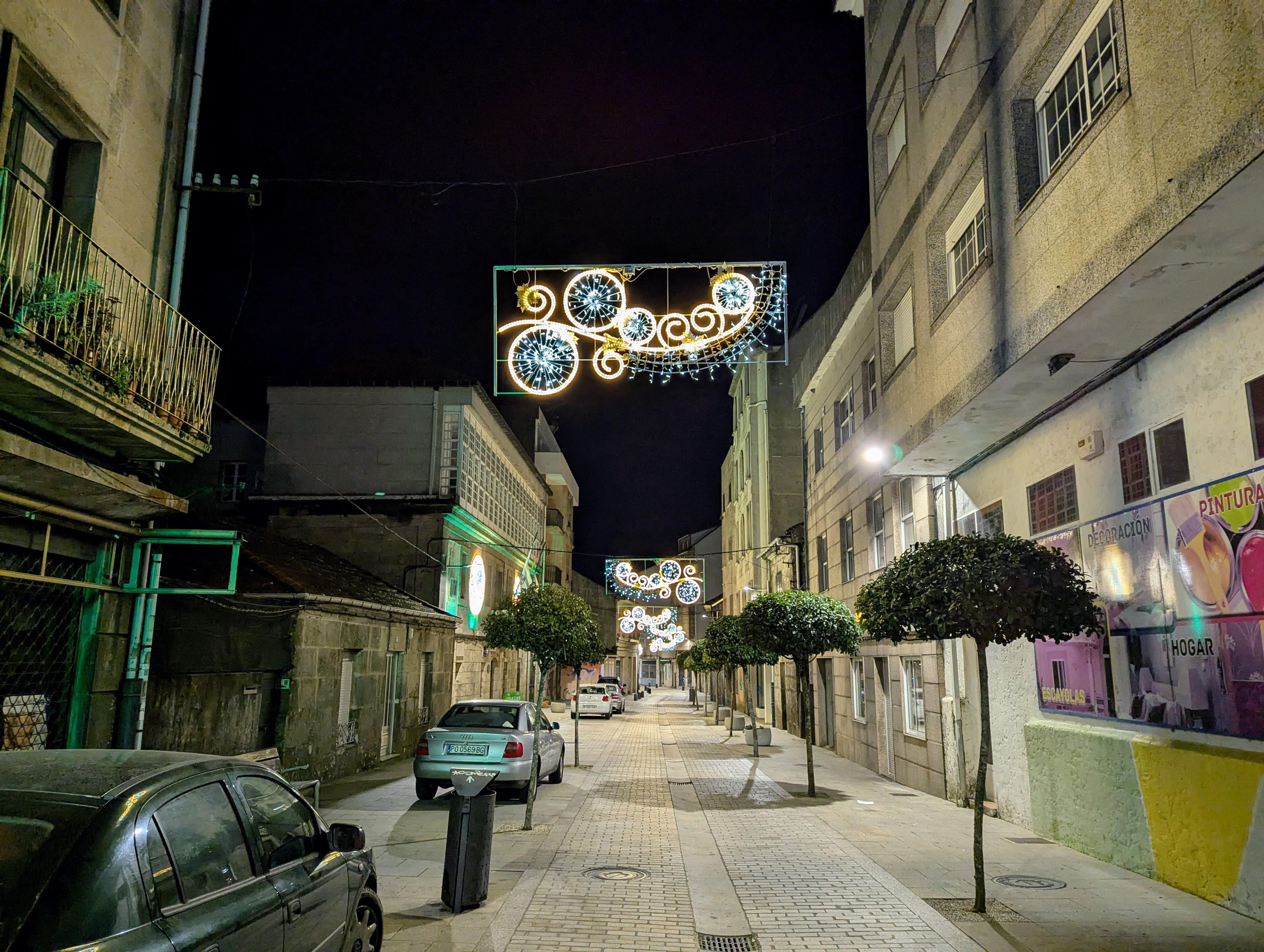 Presentamos a reportaxe das Luces da Cañiza neste Nadal 2024 & 2025