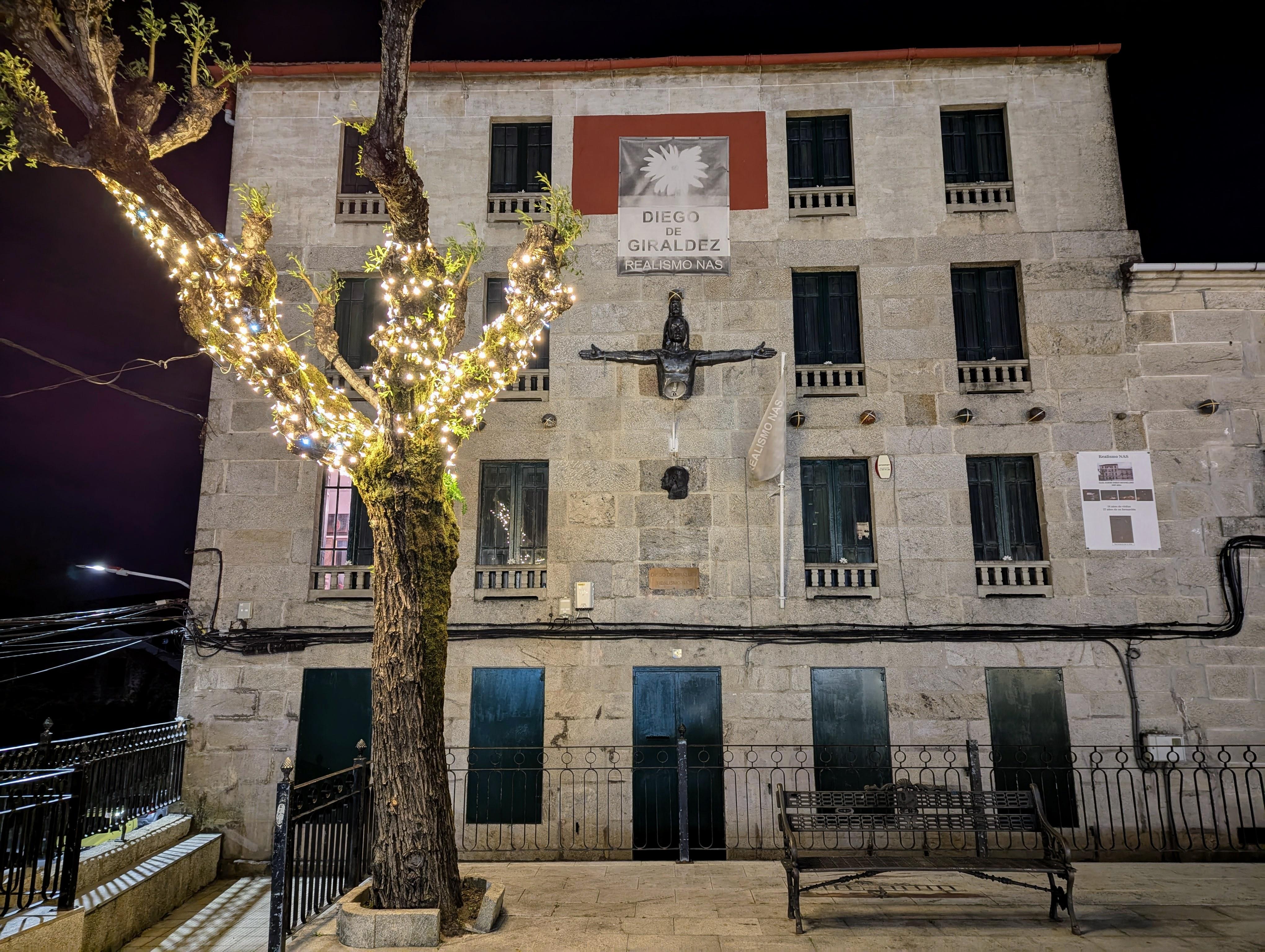 Presentamos a reportaxe das Luces da Cañiza neste Nadal 2024 & 2025