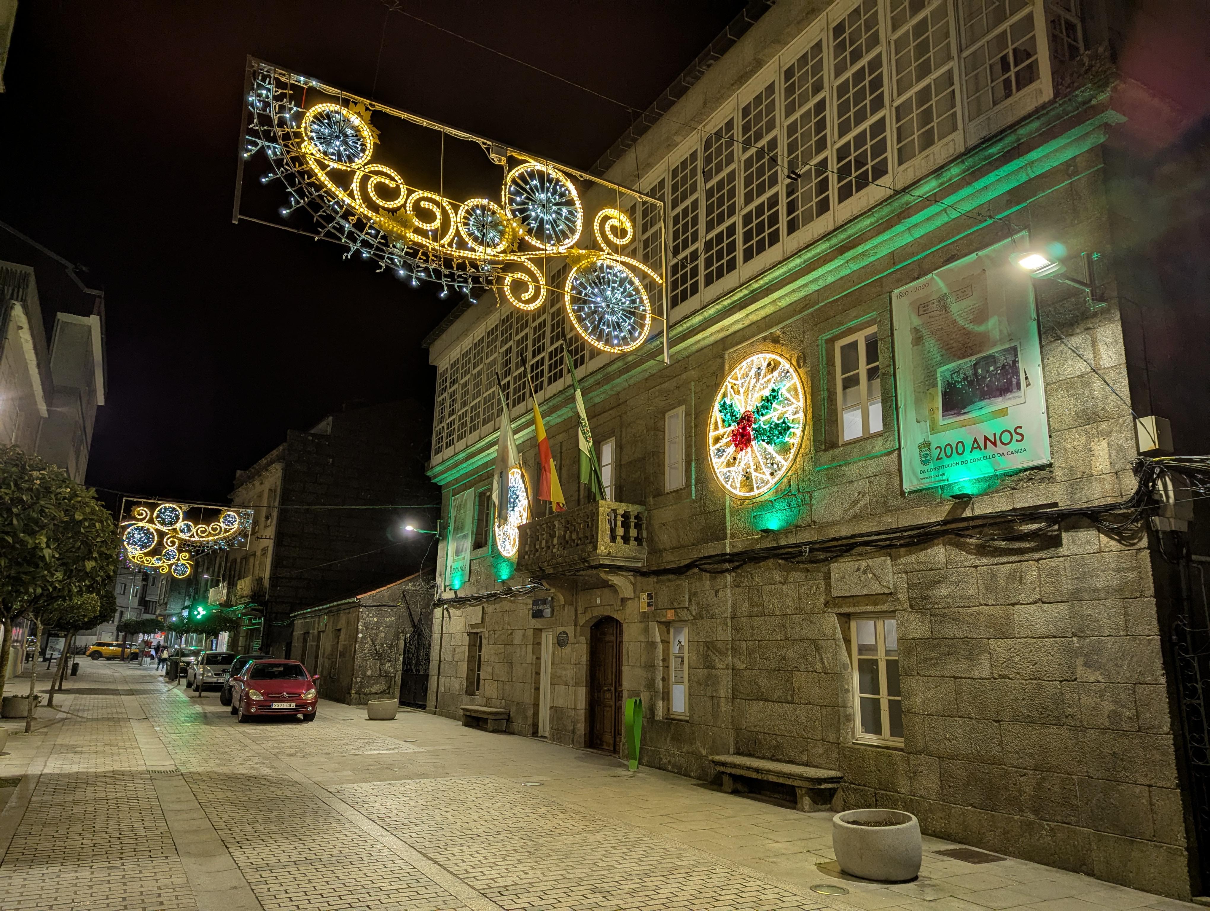 Presentamos a reportaxe das Luces da Cañiza neste Nadal 2024 & 2025