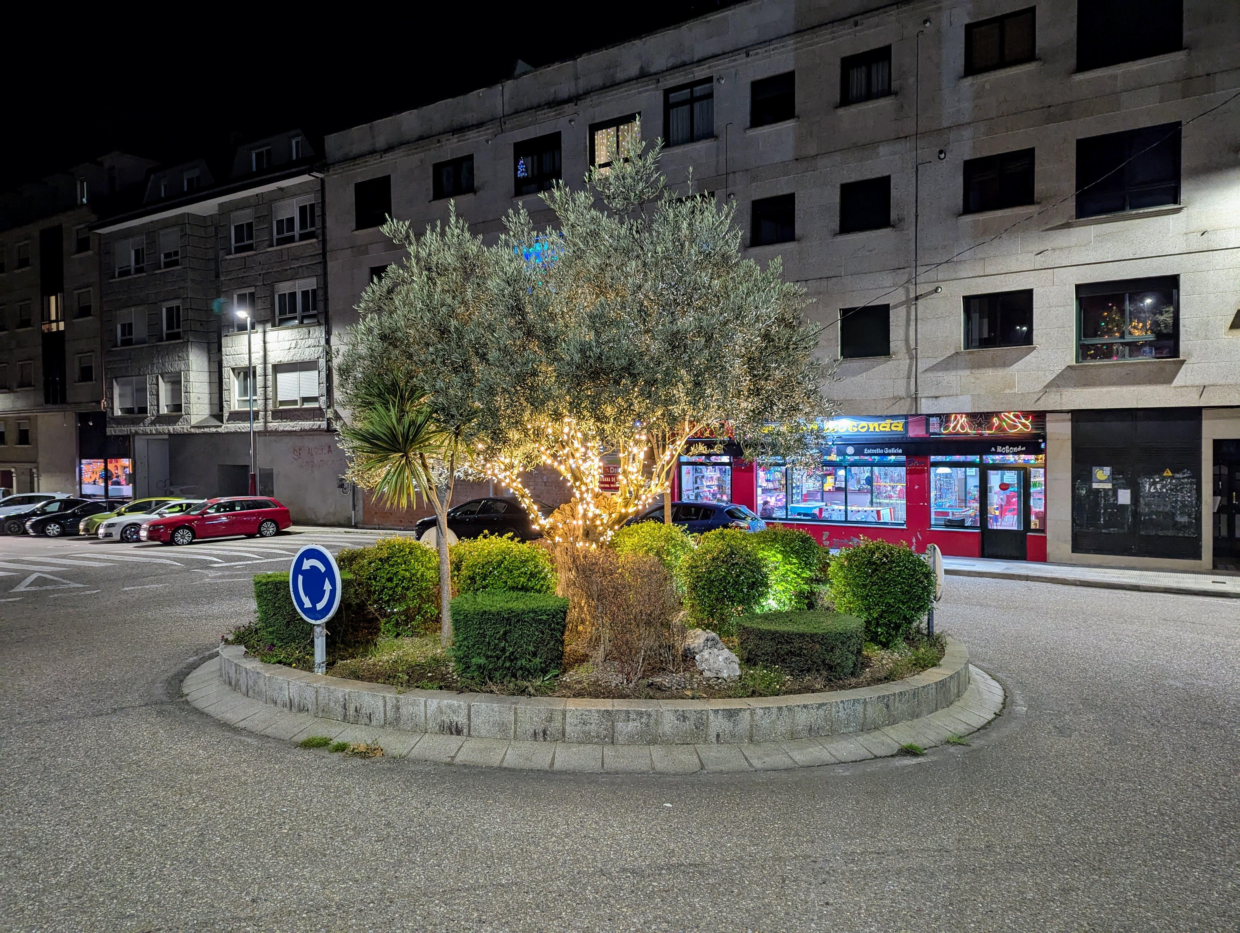 Presentamos a reportaxe das Luces da Cañiza neste Nadal 2024 & 2025