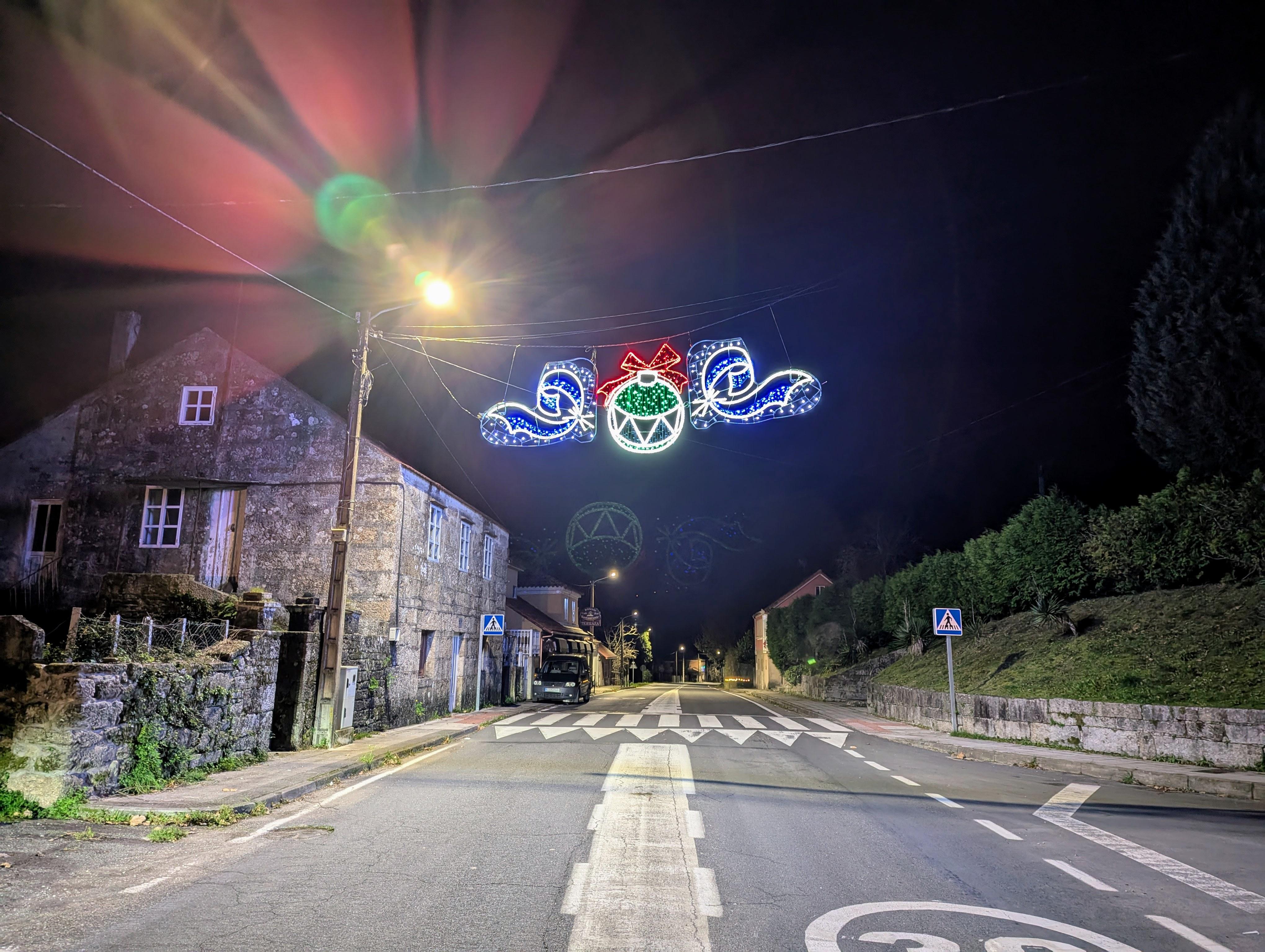 Presentamos a reportaxe das Luces da Cañiza neste Nadal 2024 & 2025