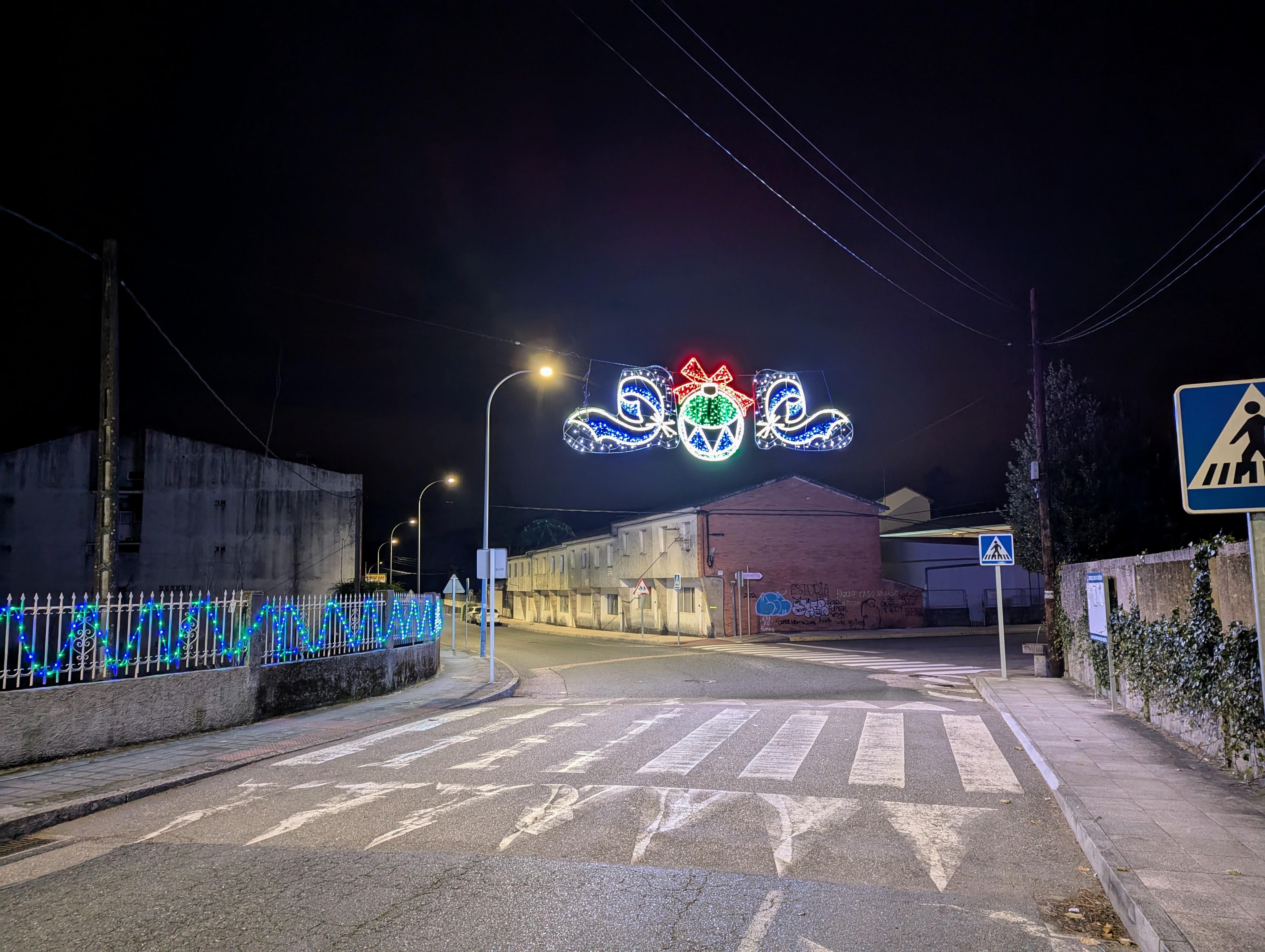 Presentamos a reportaxe das Luces da Cañiza neste Nadal 2024 & 2025