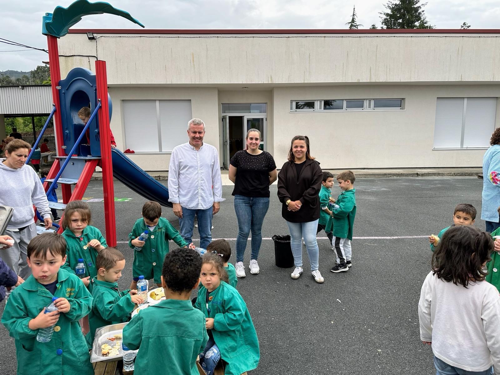 O Alcalde Luis Piña inaugura as III xornadas de “almorzos saudables” nos centros escolares da Cañiza