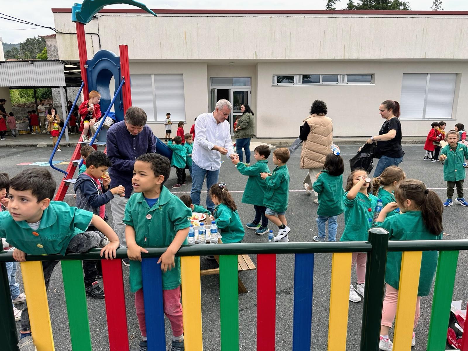 O Alcalde Luis Piña inaugura as III xornadas de “almorzos saudables” nos centros escolares da Cañiza
