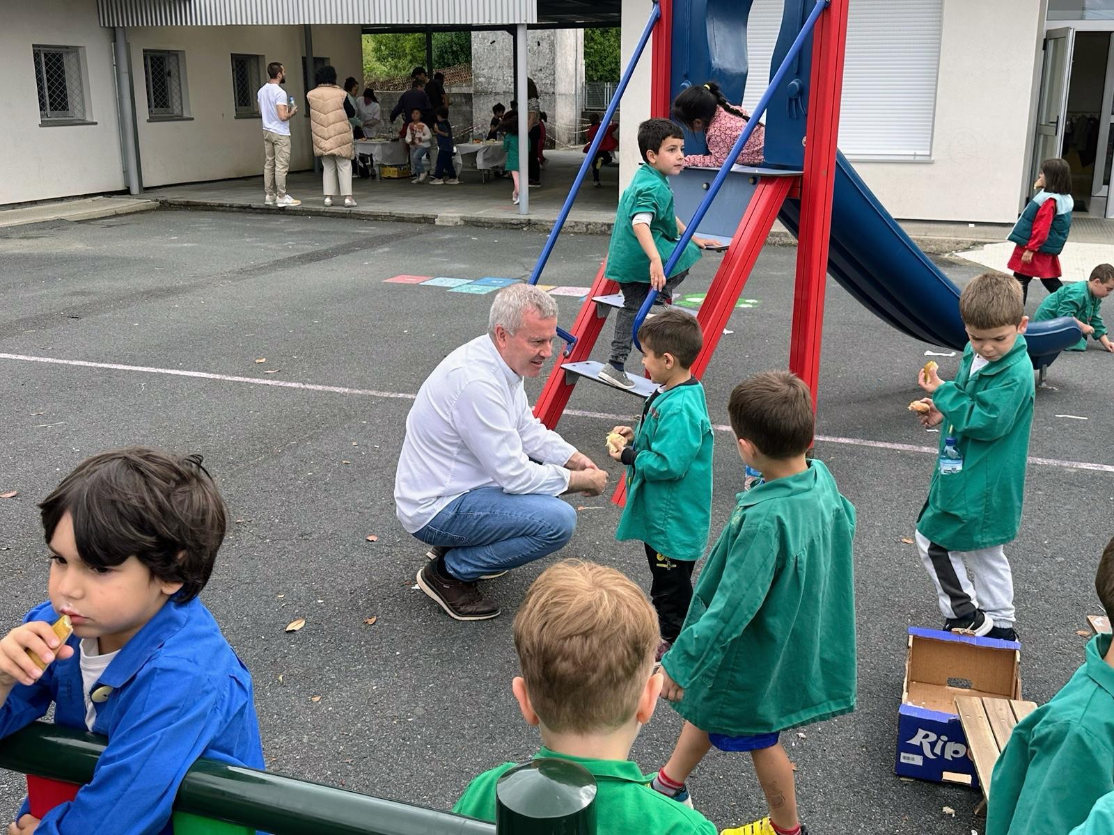 O Alcalde Luis Piña inaugura as III xornadas de “almorzos saudables” nos centros escolares da Cañiza