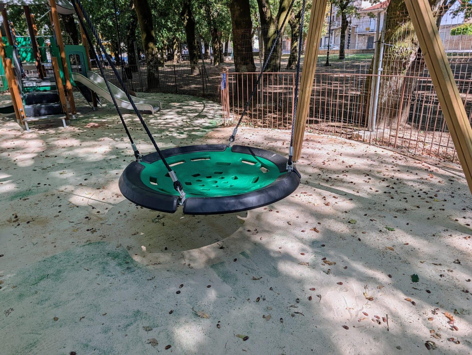 Rematan as obras de renovación da área de lecer da Carballeira do Cacharado