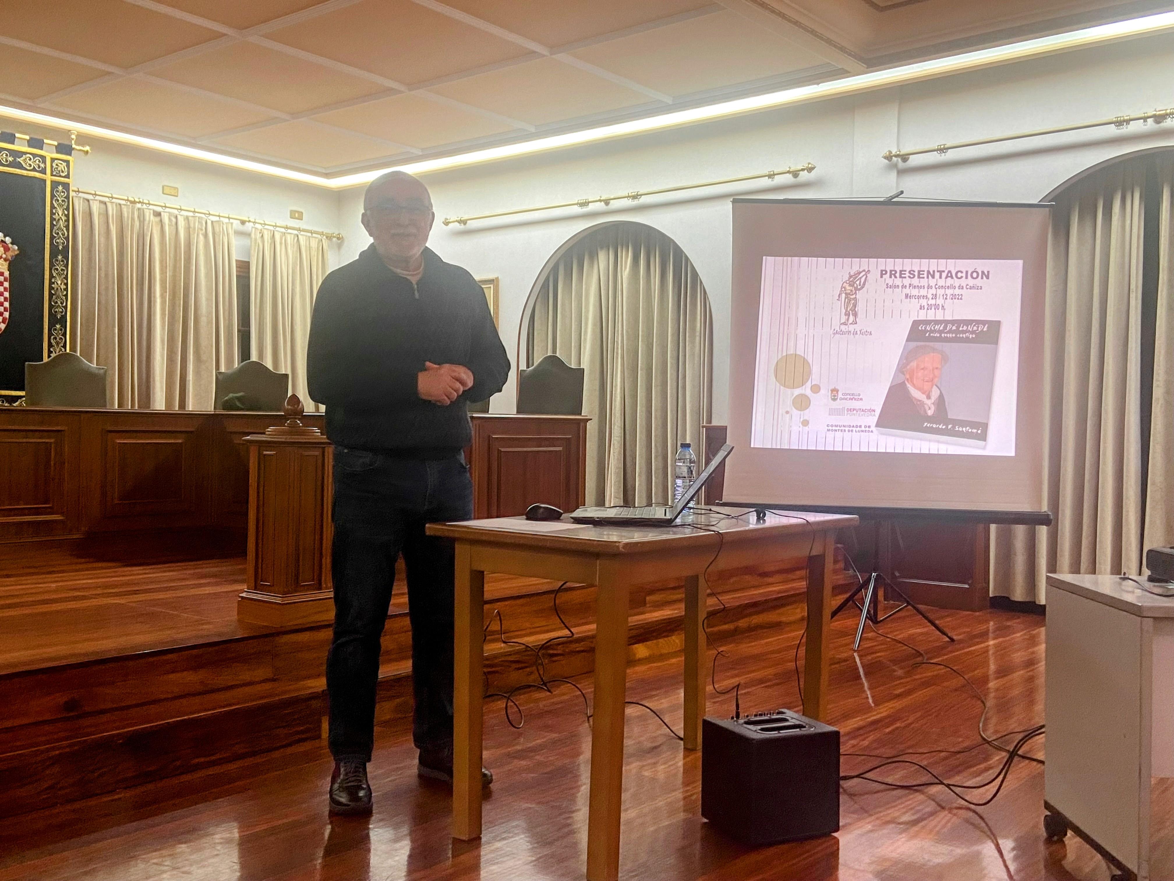 O Concello despide o 2022 coa presentación do libro sobre a vida e cantares da nosa veciña «CONCHA DE LUNEDA»