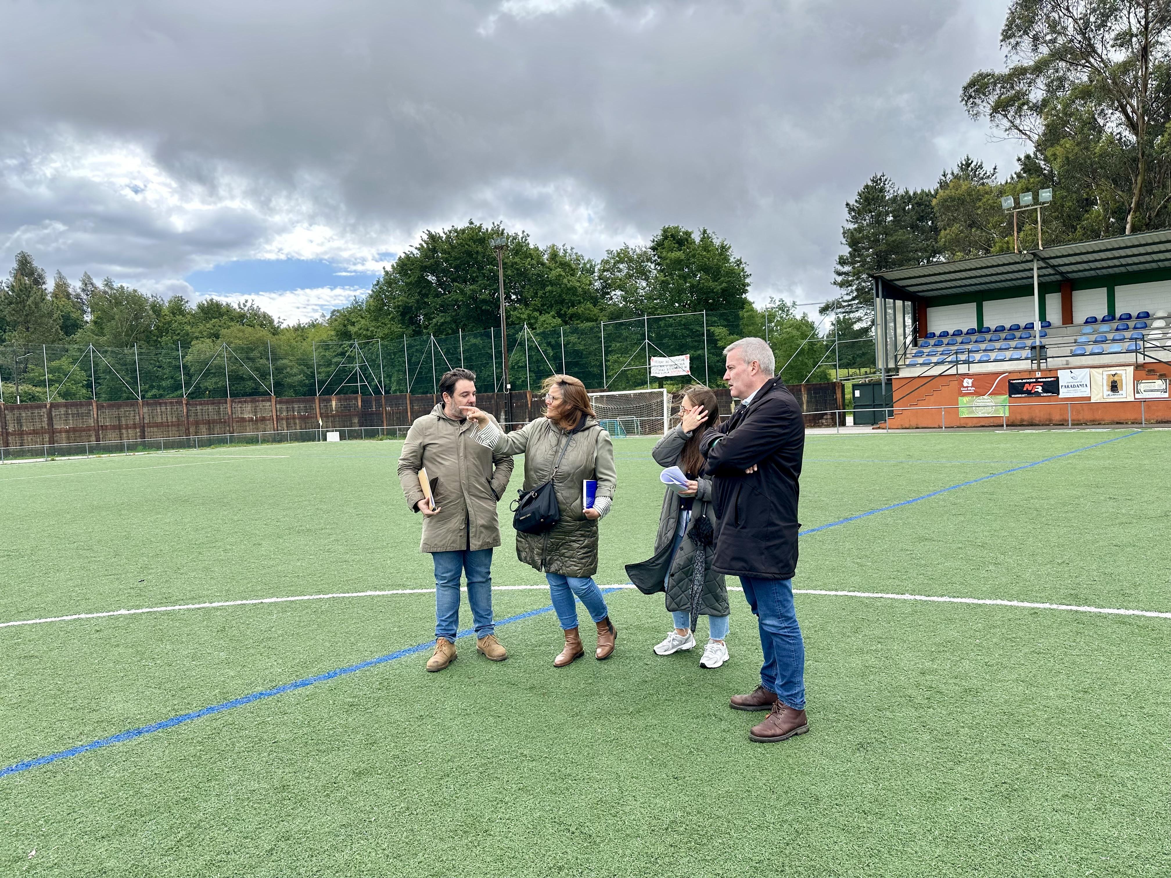 O Concello adxudica as obras de reforma do campo de fútbol de Augas Férreas