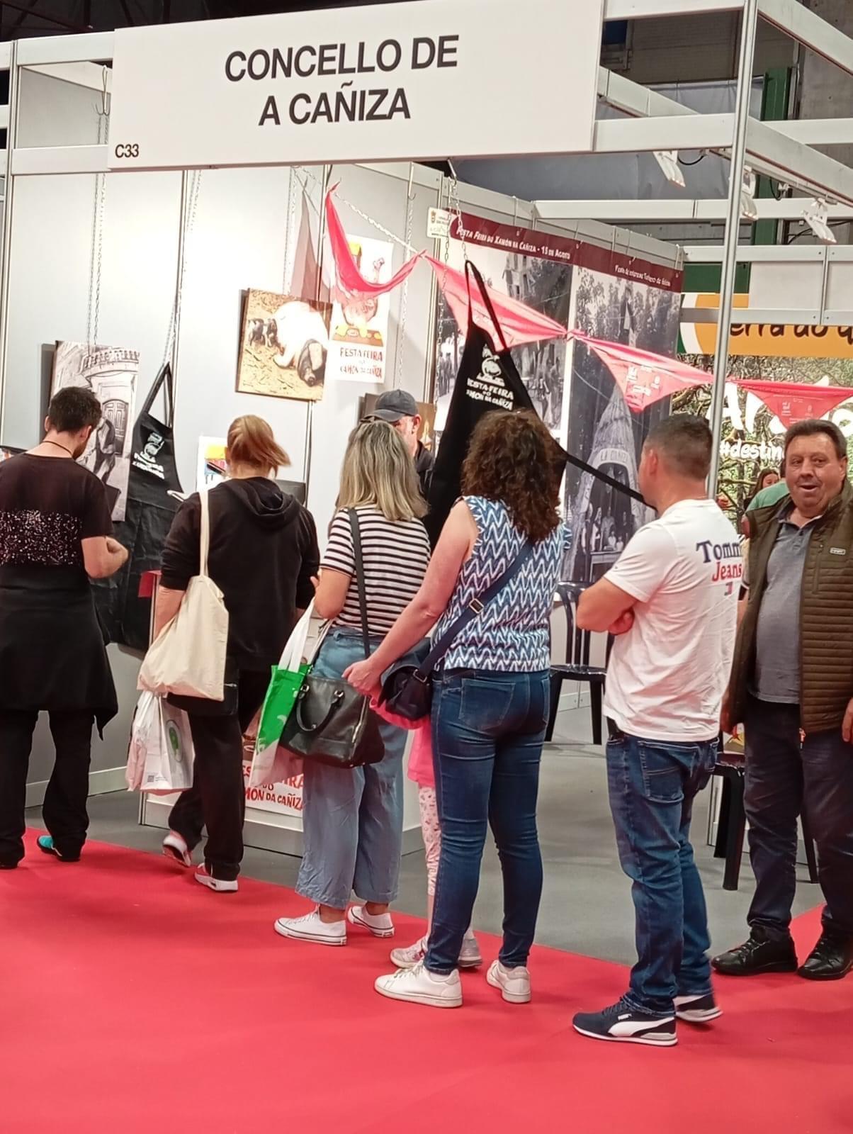 O xamón da Cañiza estivo presente durante esta fin de semana en FESTUR, na 10ª edición da Feira de Festas de Interese Turístico de Galicia
