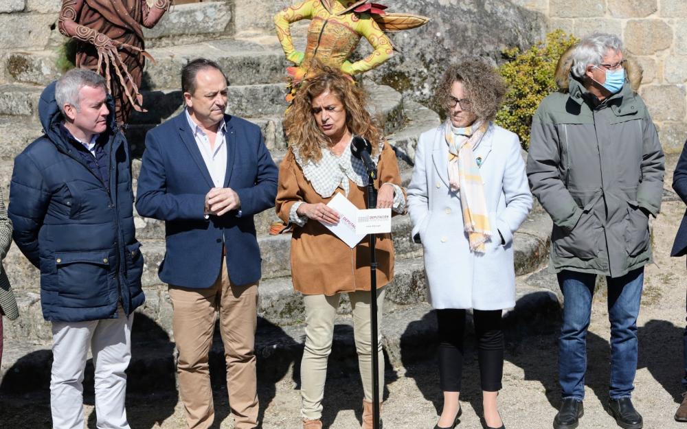 El Castillo de Sobroso en Ponteareas reabrió ayer sus puertas y presentó su musealización