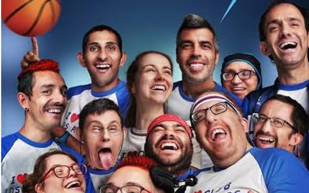 Cine na rúa coa proxección da película CAMPEONEX 2»