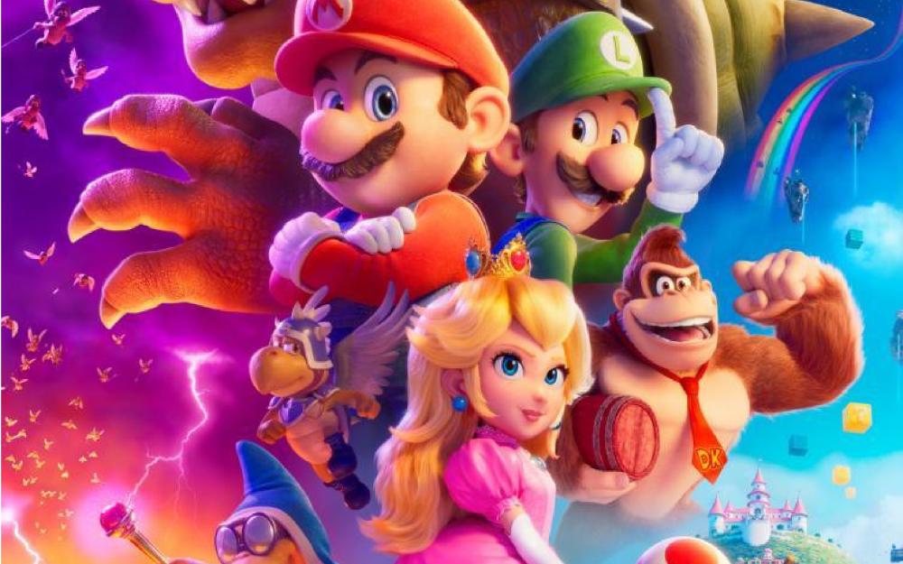 Cine na rúa coa proxección da película «SUPER MARIO BROSS»