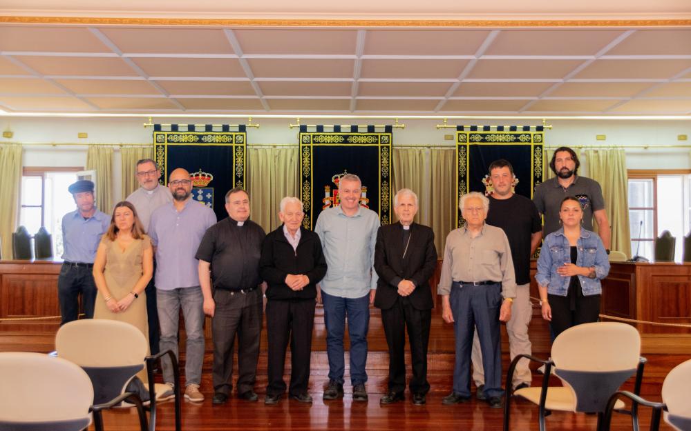 O pasado 4 de xullo o Bispo da Diócese de Tui-Vigo, Luis Quinteiro Fiuza, visitou A Cañiza invitado polo Alcalde Luis Piña