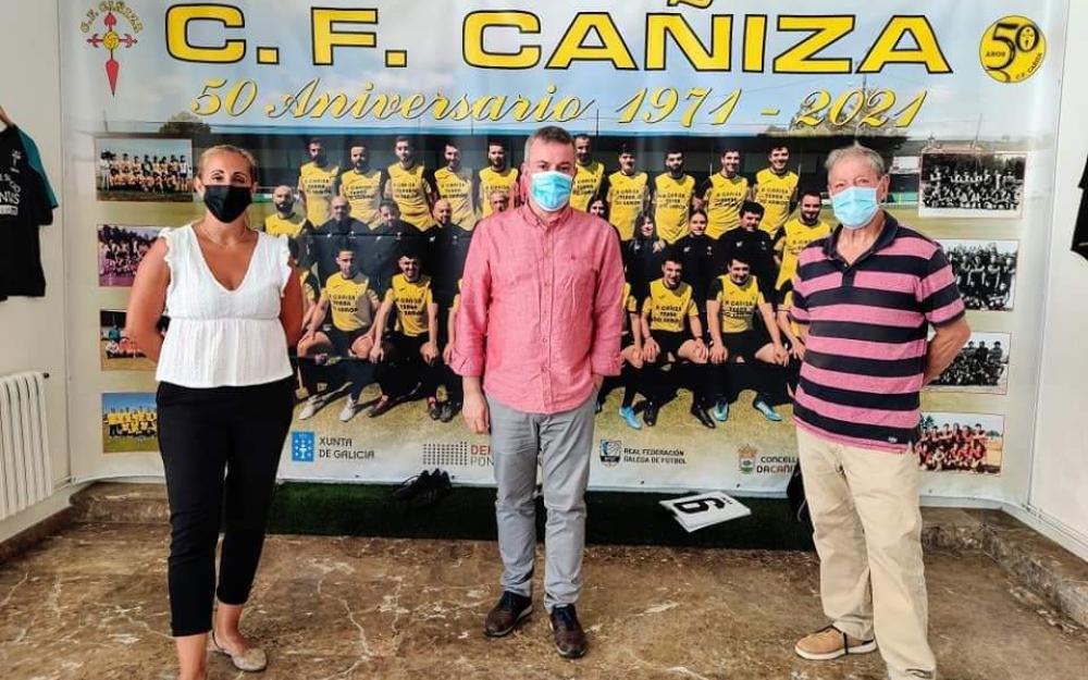 O Concello concede a Medalla de Ouro da Vila ao Clube de Fútbol Cañiza