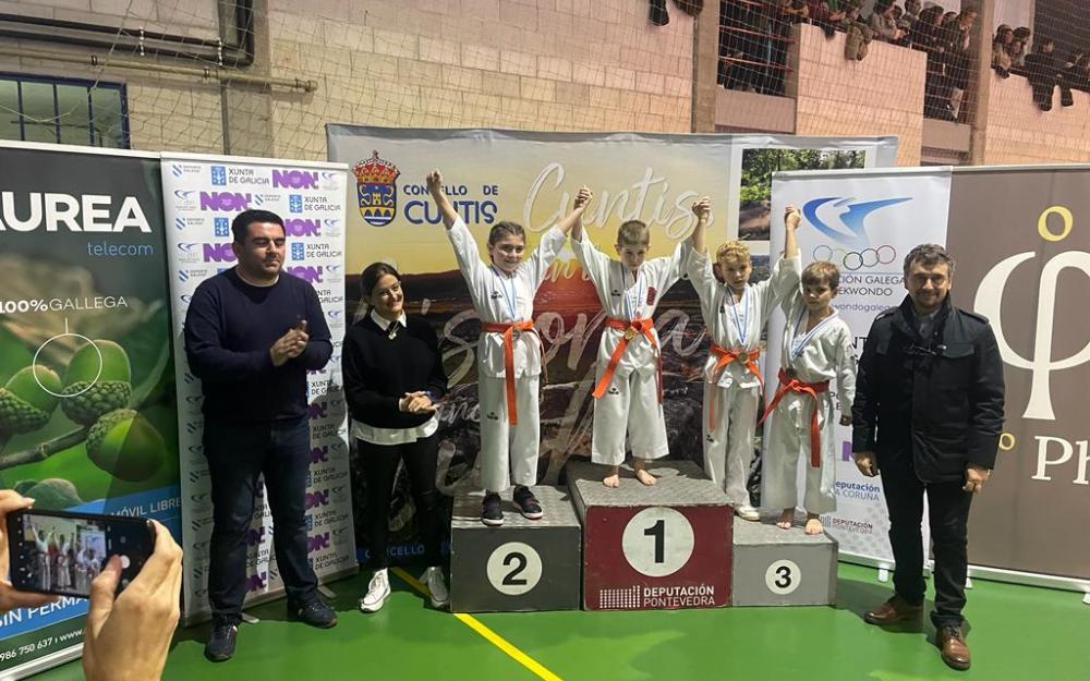 Novo éxito do deporte cañicense, nesta ocasión da man d@s alumn@s do clube asociado ao KIAP de VIgo Taekwondo, participantes na Copa XUnta de Técnica celebrada en Cuntis o 19 de novembro