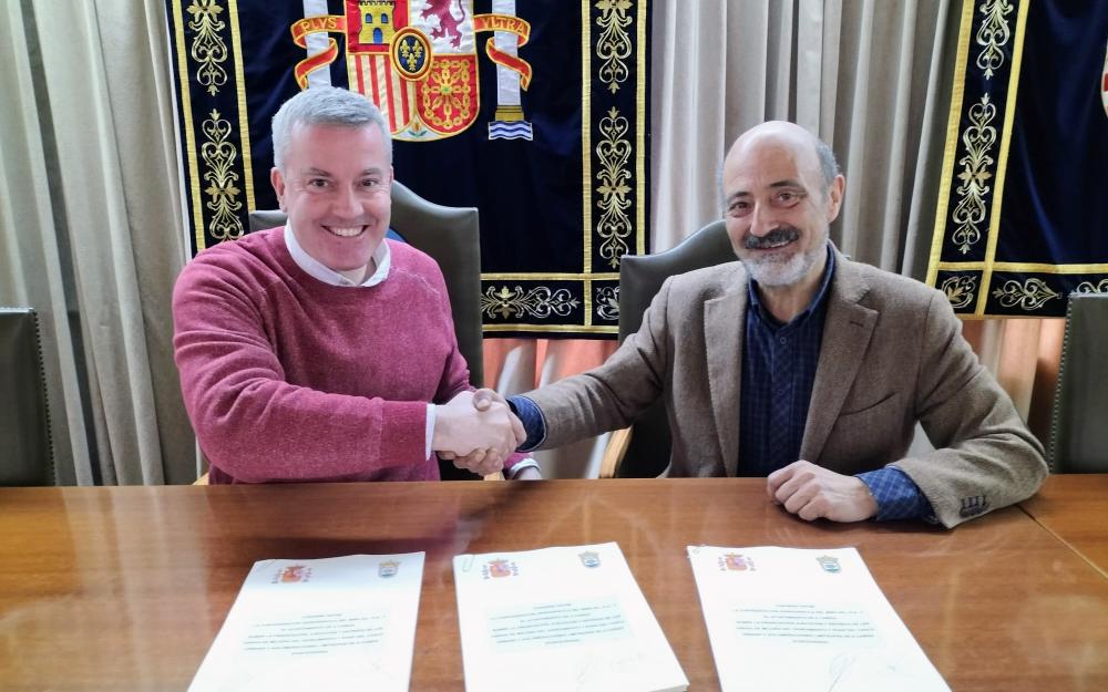 O Presidente da Confederación Hidrográfica Miño-Sil, José Antonio Quiroga, visitou hoxe A Cañiza para asinar un importante convenio de colaboración co concello por un importe de 1.450.000,00€