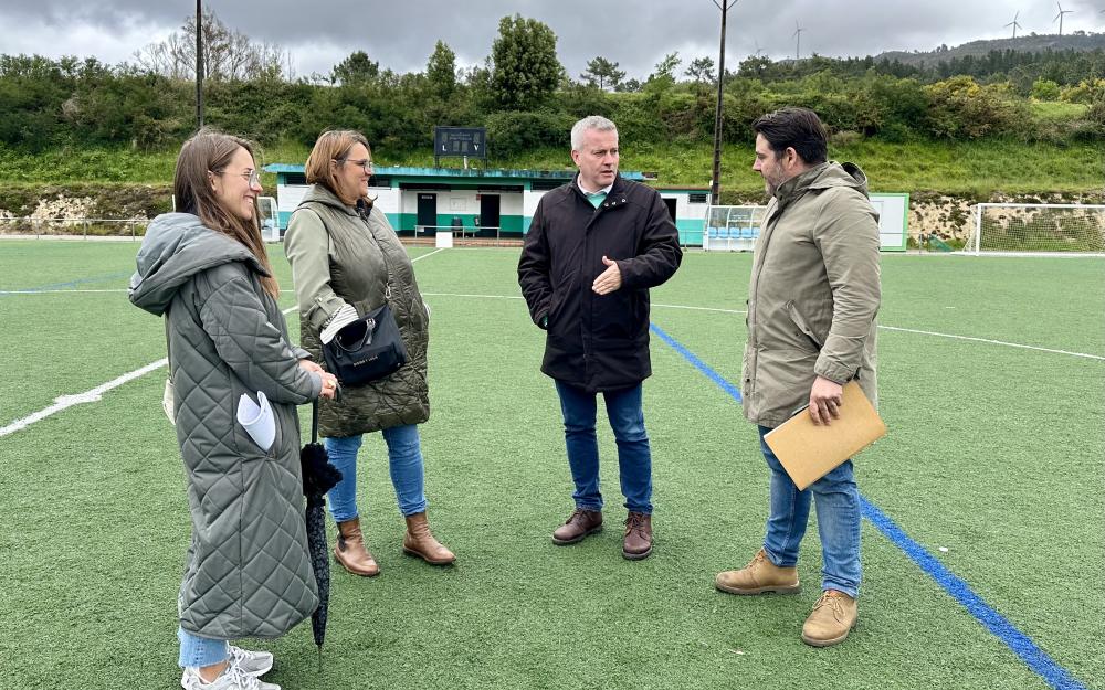 O Concello adxudica as obras de reforma do campo de fútbol de Augas Férreas