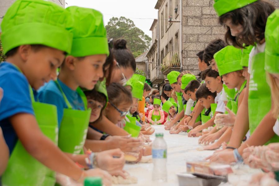 Obradoiro de pan e de preparación do «Bocata de xamón xigante» para toda a familia